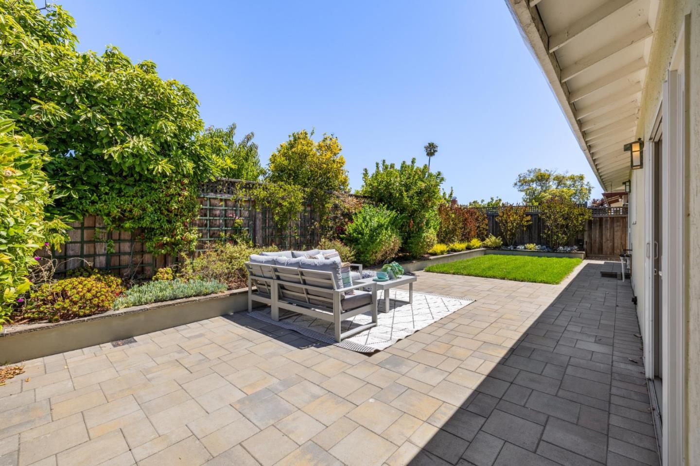 372 Bluefish Court