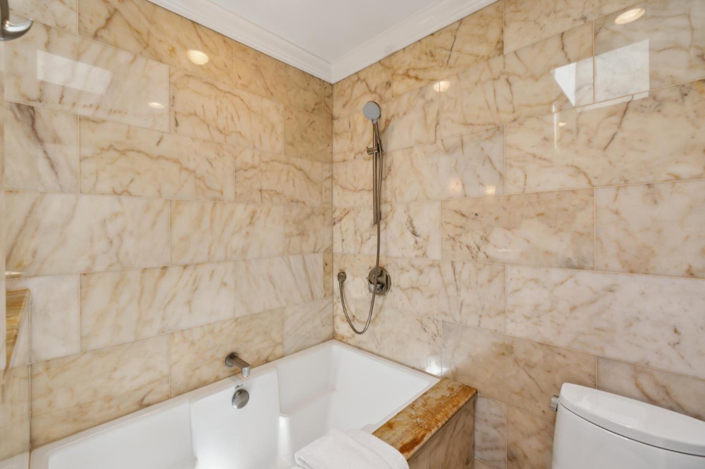 372 Bluefish Court