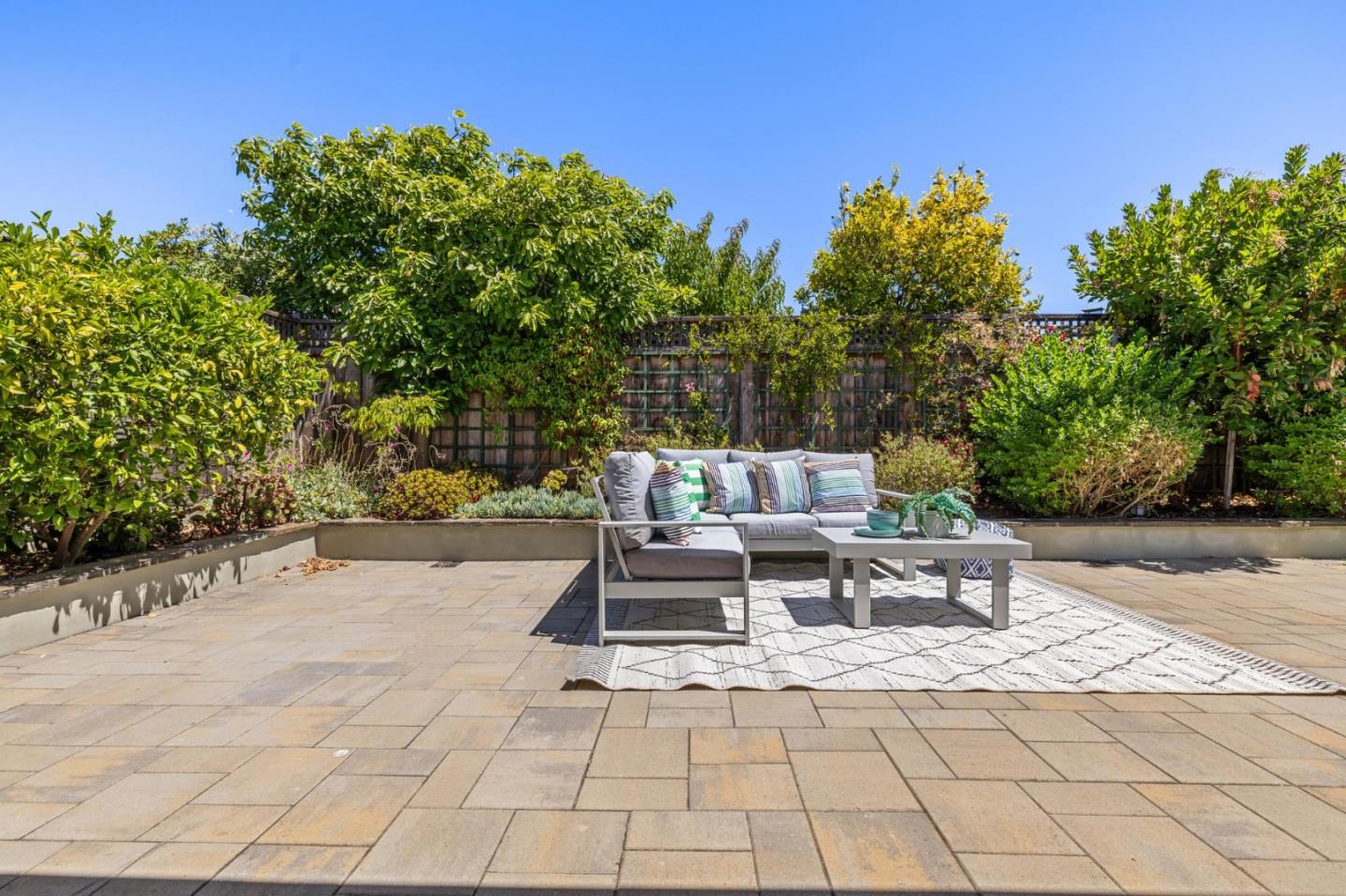 372 Bluefish Court