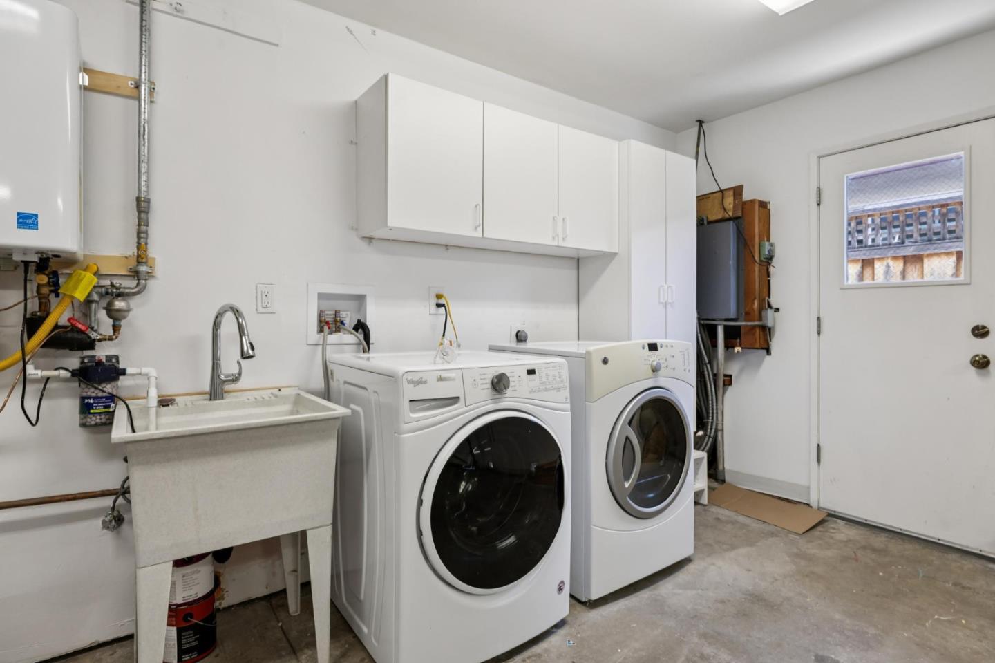 372 Bluefish Court