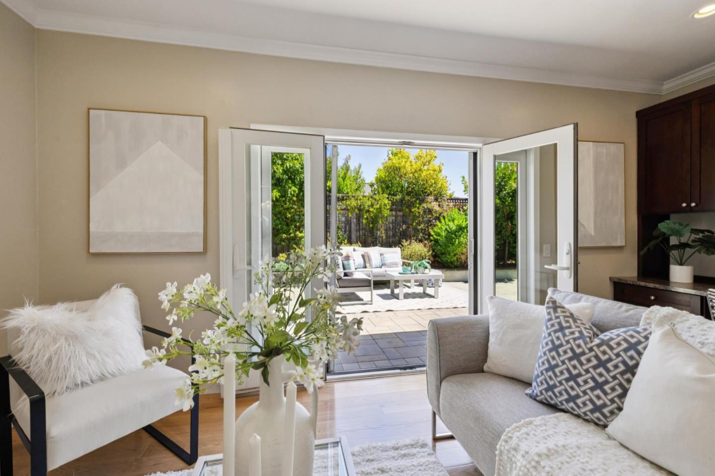 372 Bluefish Court