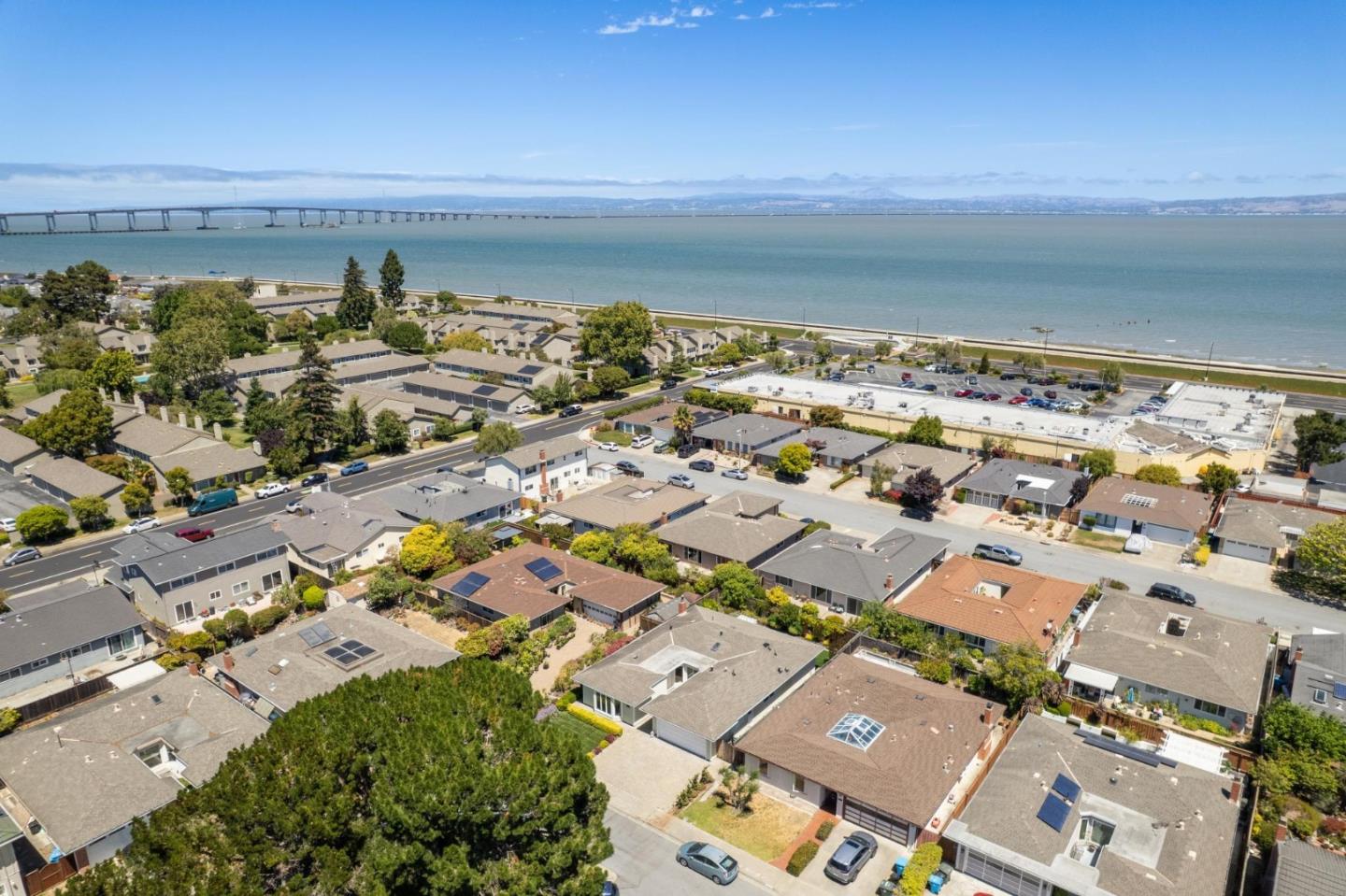 372 Bluefish Court