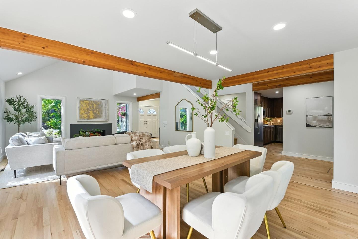 715 Matadero Avenue