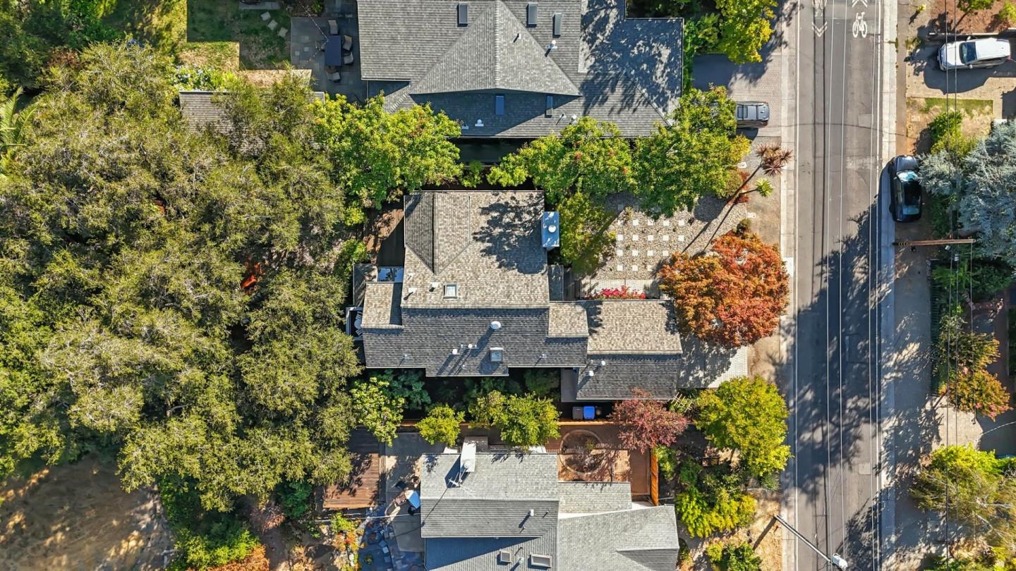 715 Matadero Avenue