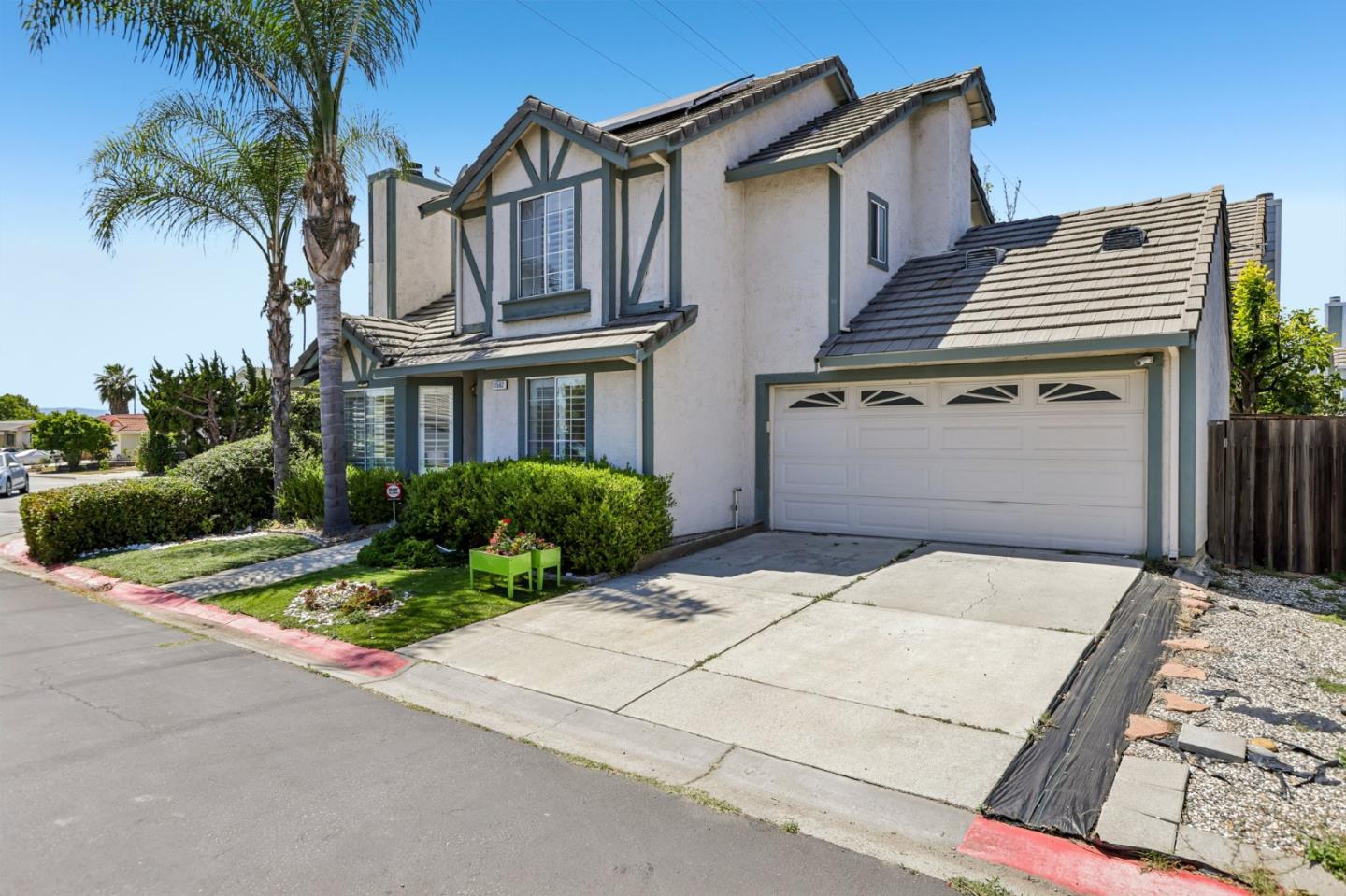 1562 Clampett Way