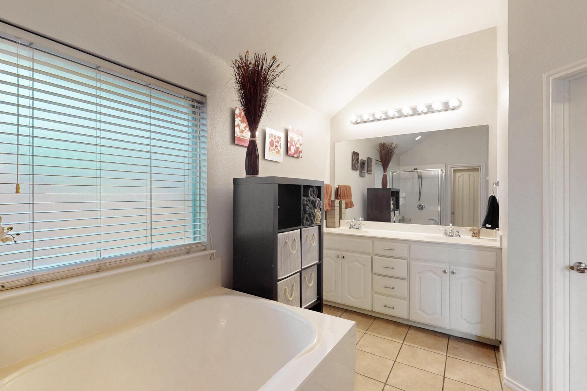 3115 S Camino Lagos