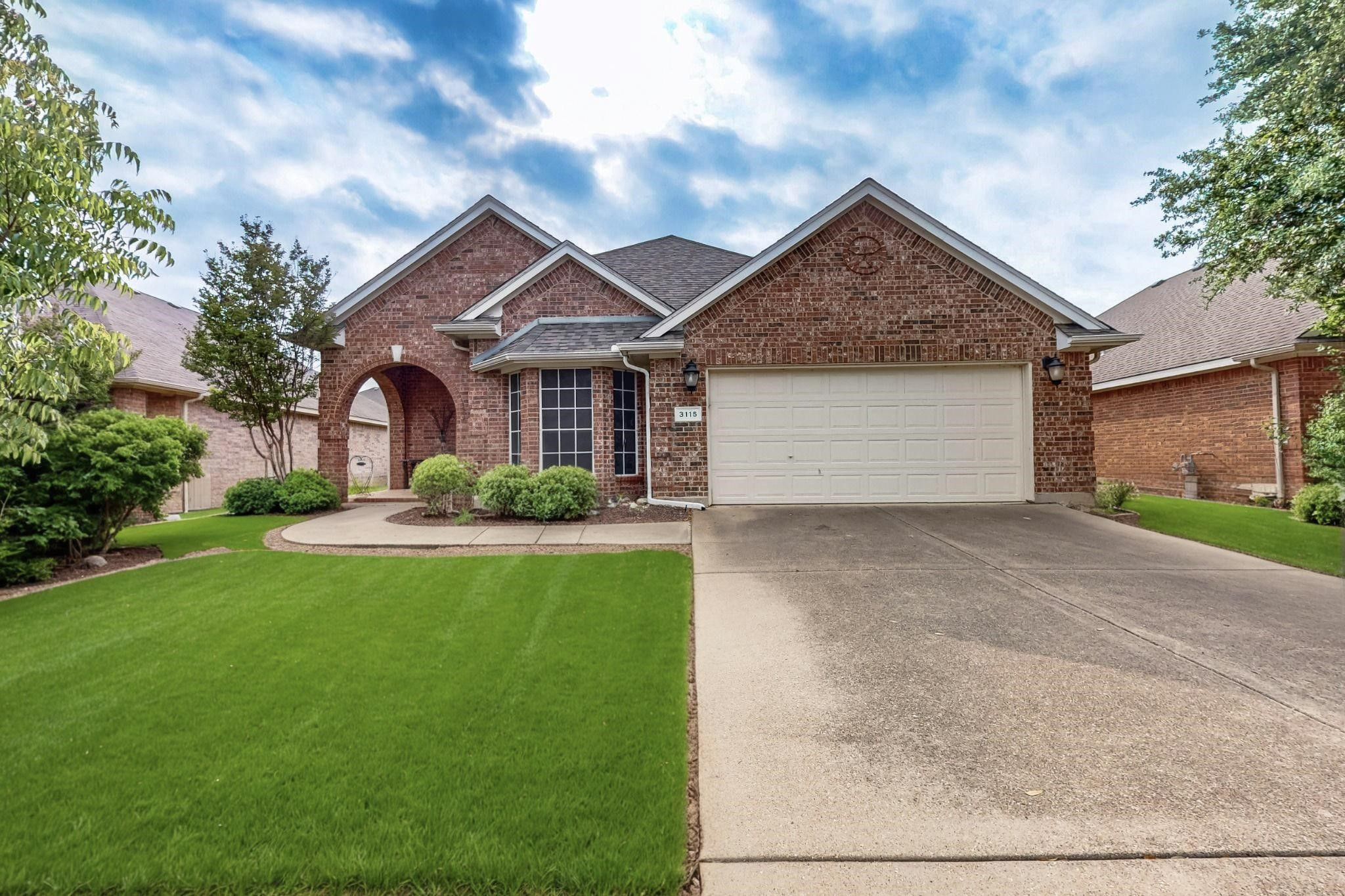 3115 S Camino Lagos