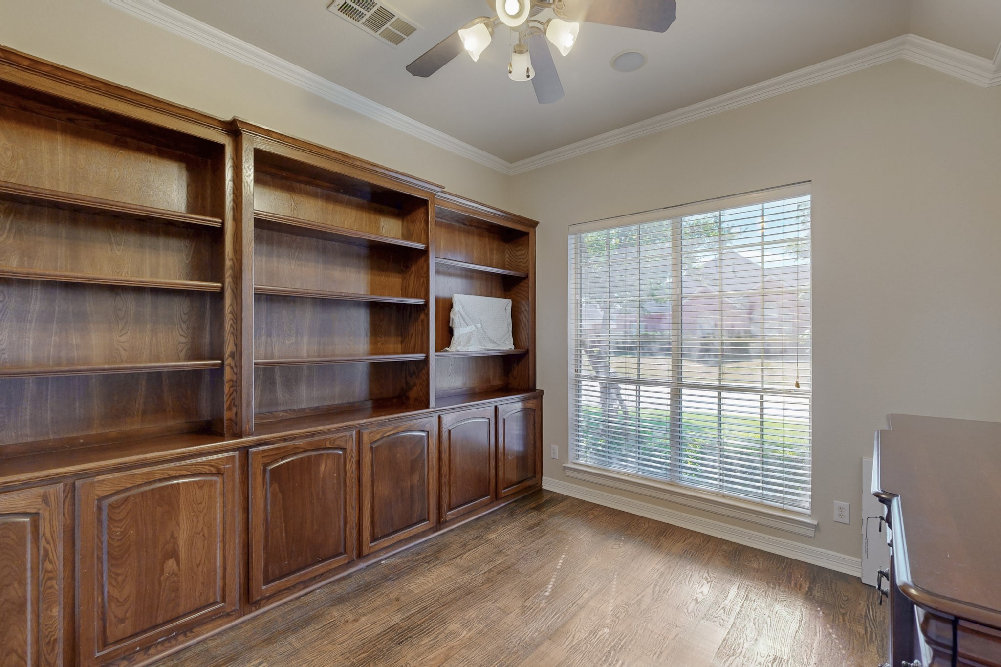 1312 Leisure Lane