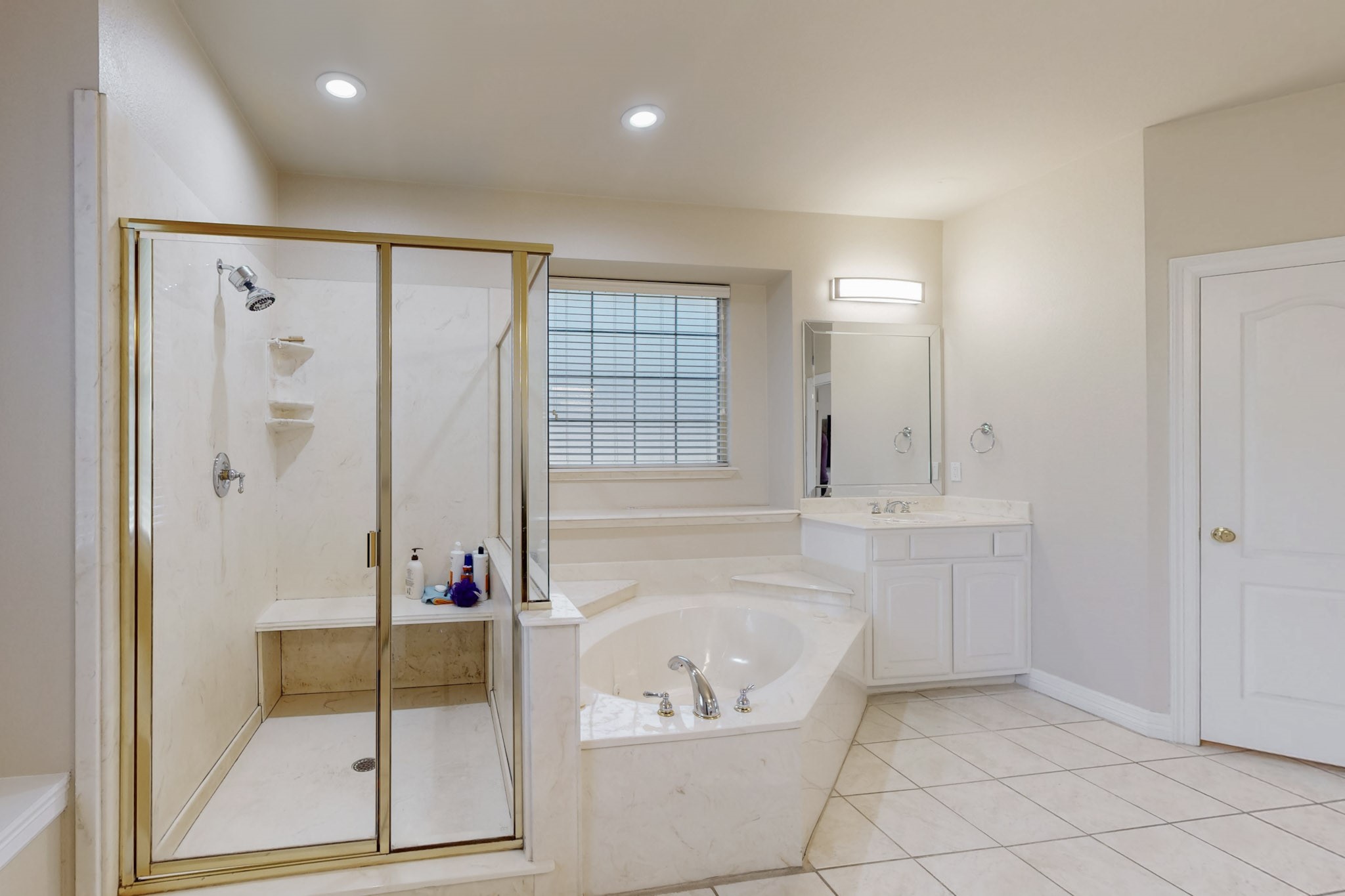 1312 Leisure Lane