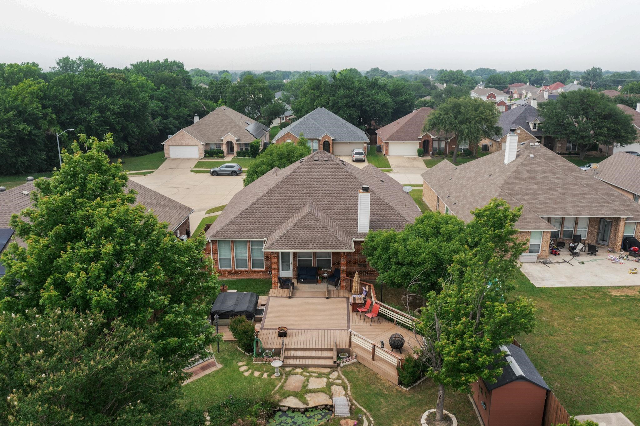 927 Parish Court