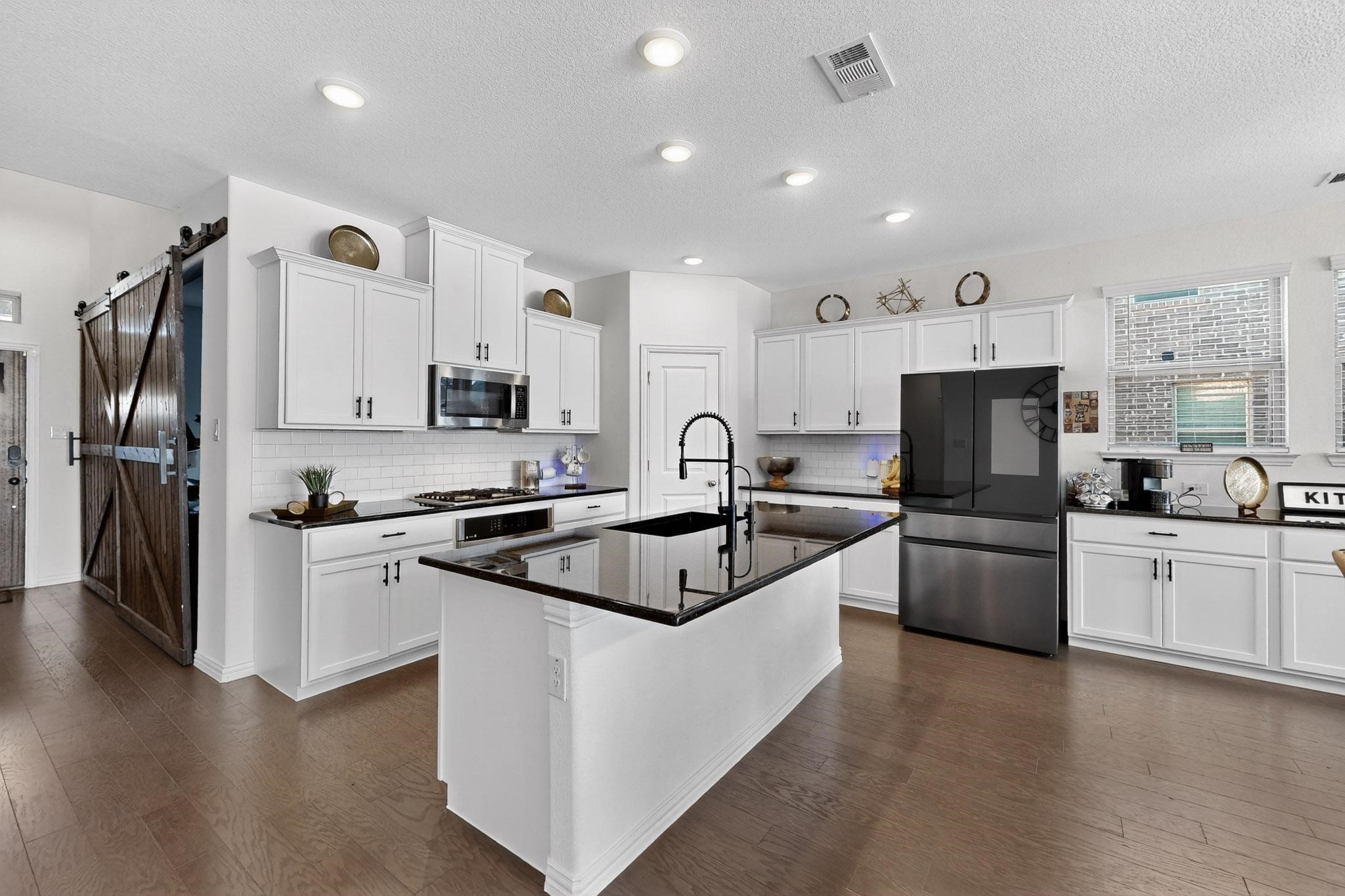 2918 Grand Lookout Lane