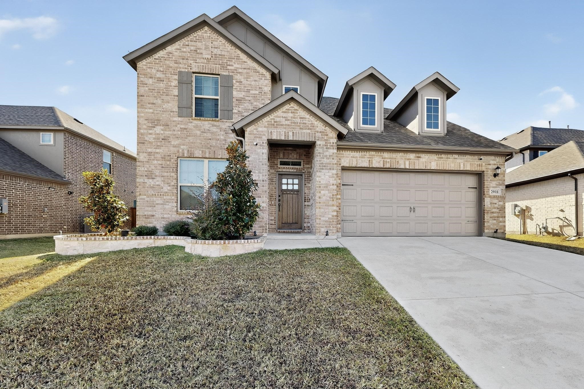 2918 Grand Lookout Lane
