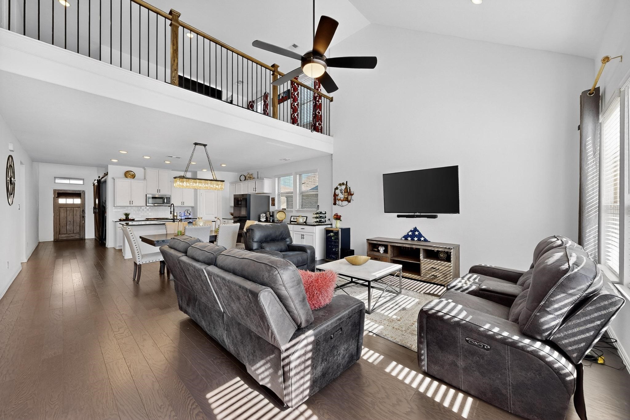 2918 Grand Lookout Lane
