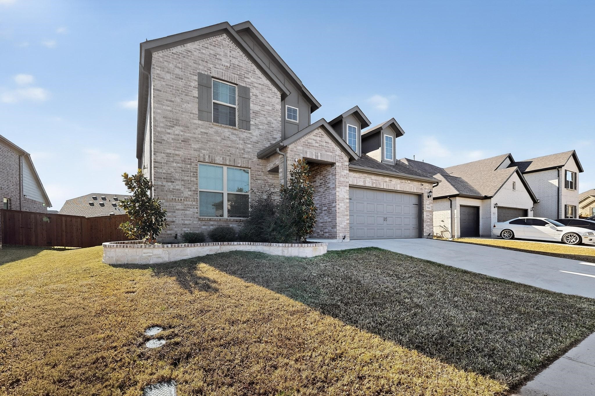 2918 Grand Lookout Lane