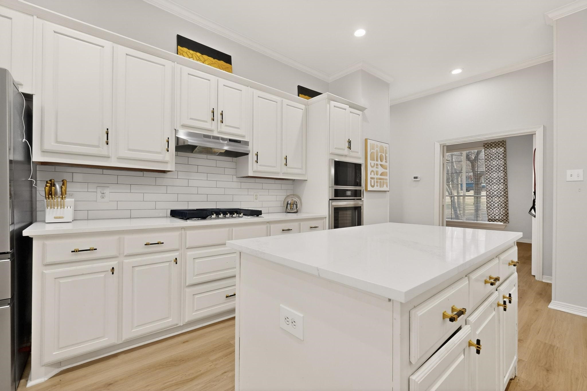 618 Oak Tree Cove