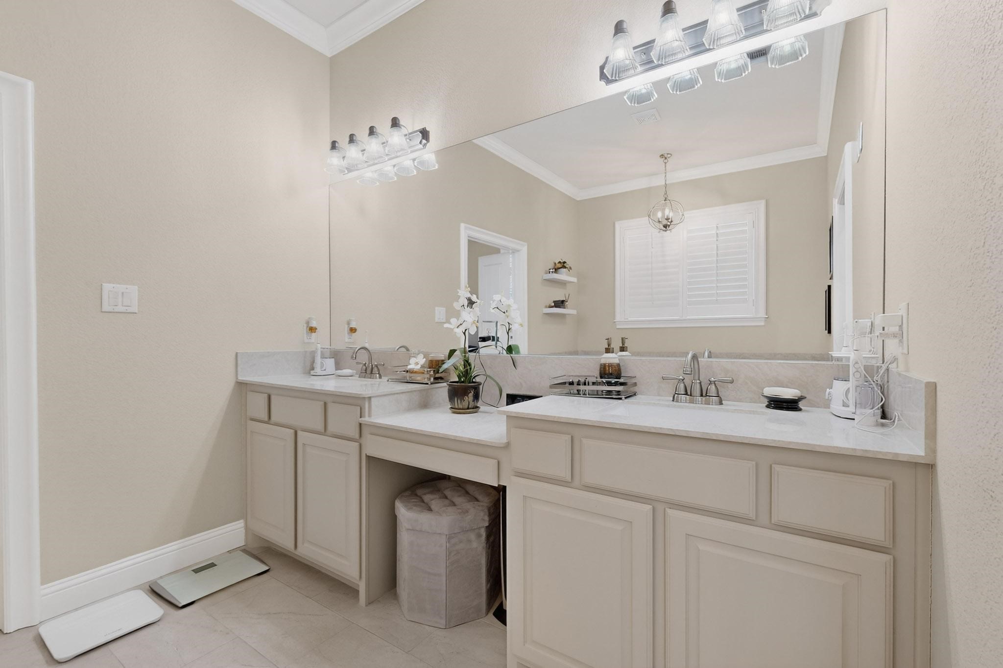 2416 Sweeping Meadows Lane