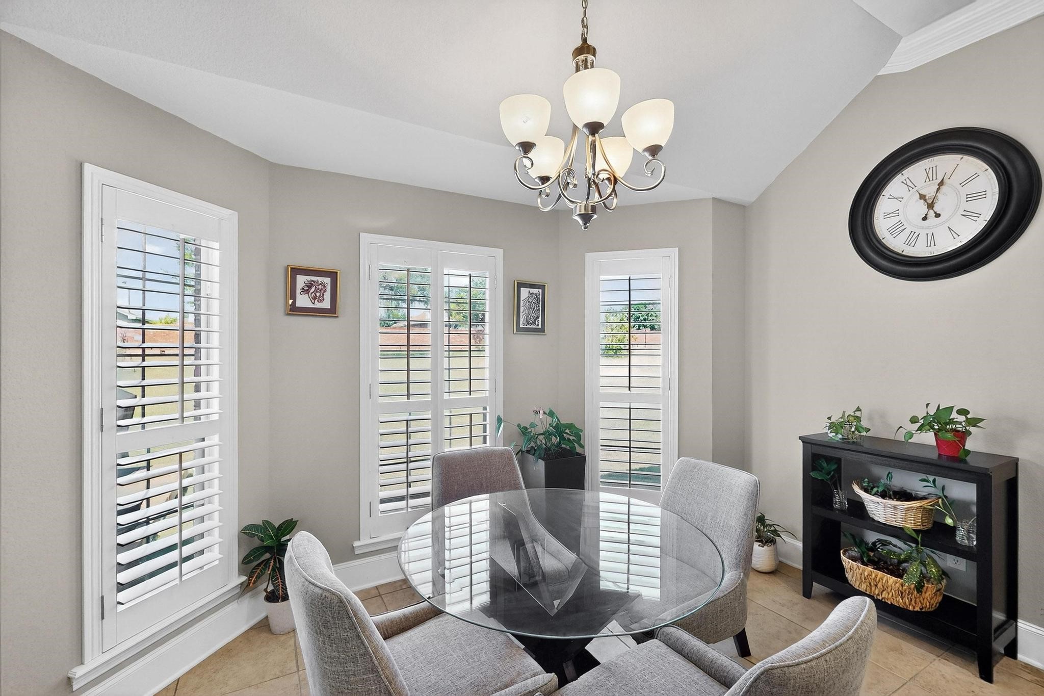 1115 Cresthaven Drive 13