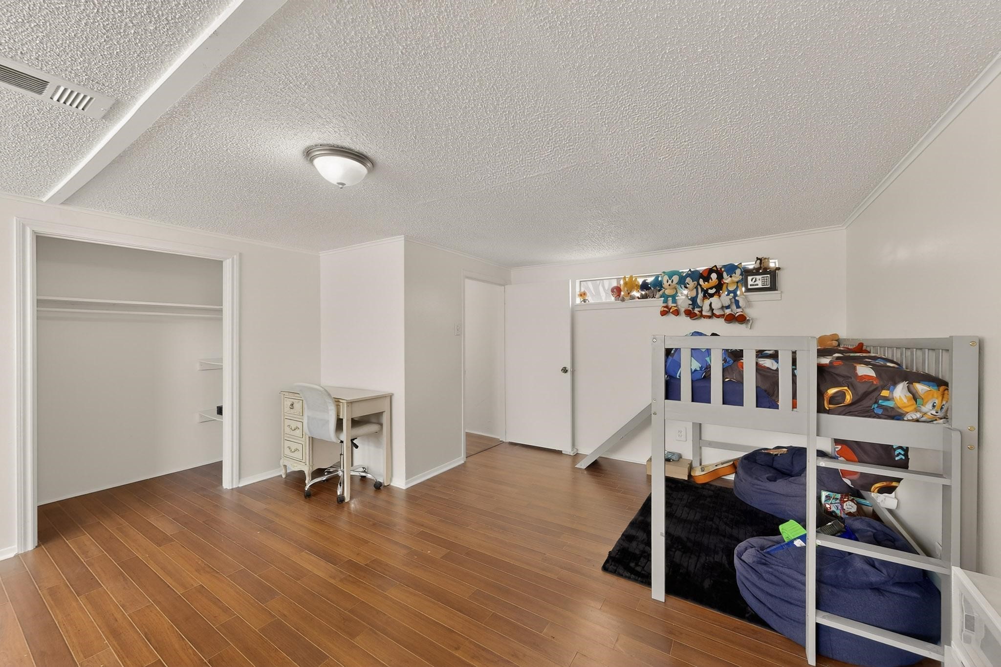 4405 Chisholm Trail