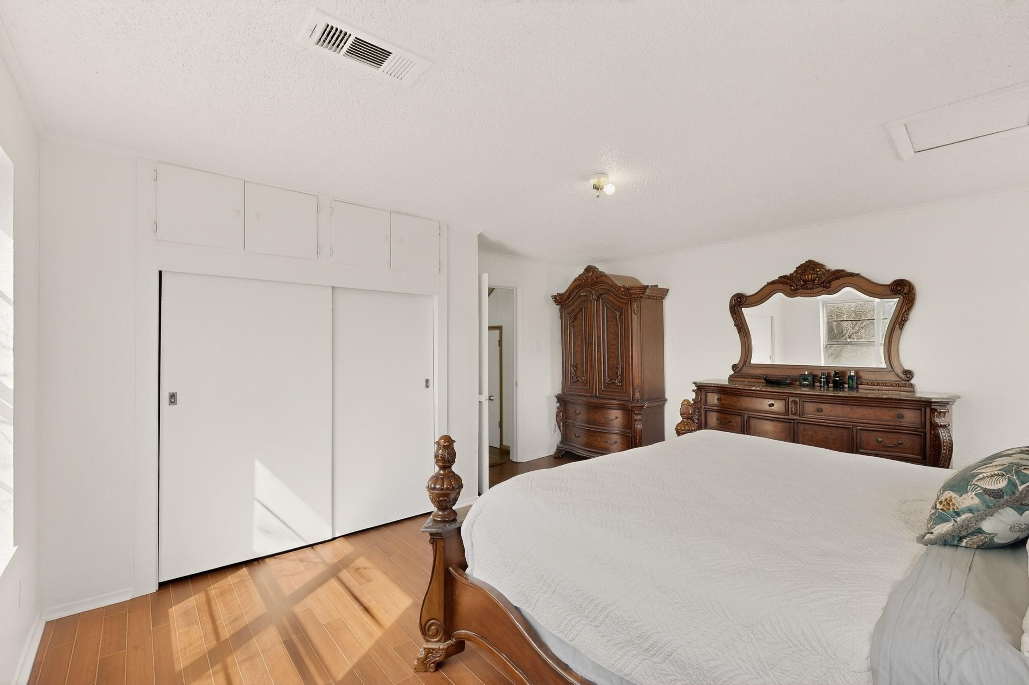 4405 Chisholm Trail