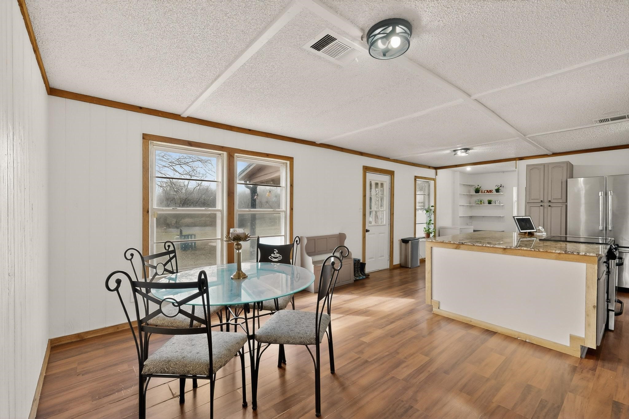 4405 Chisholm Trail