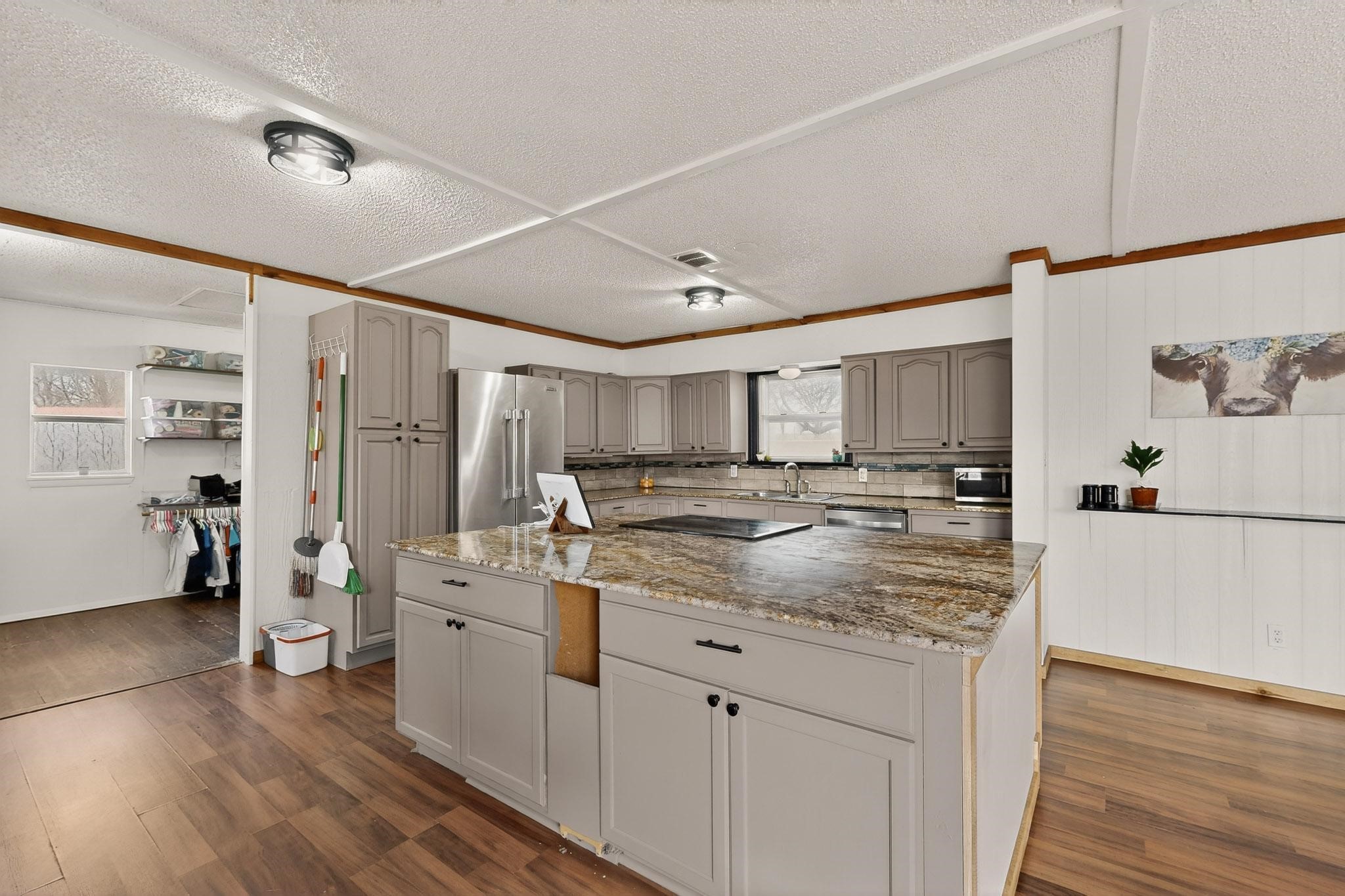 4405 Chisholm Trail