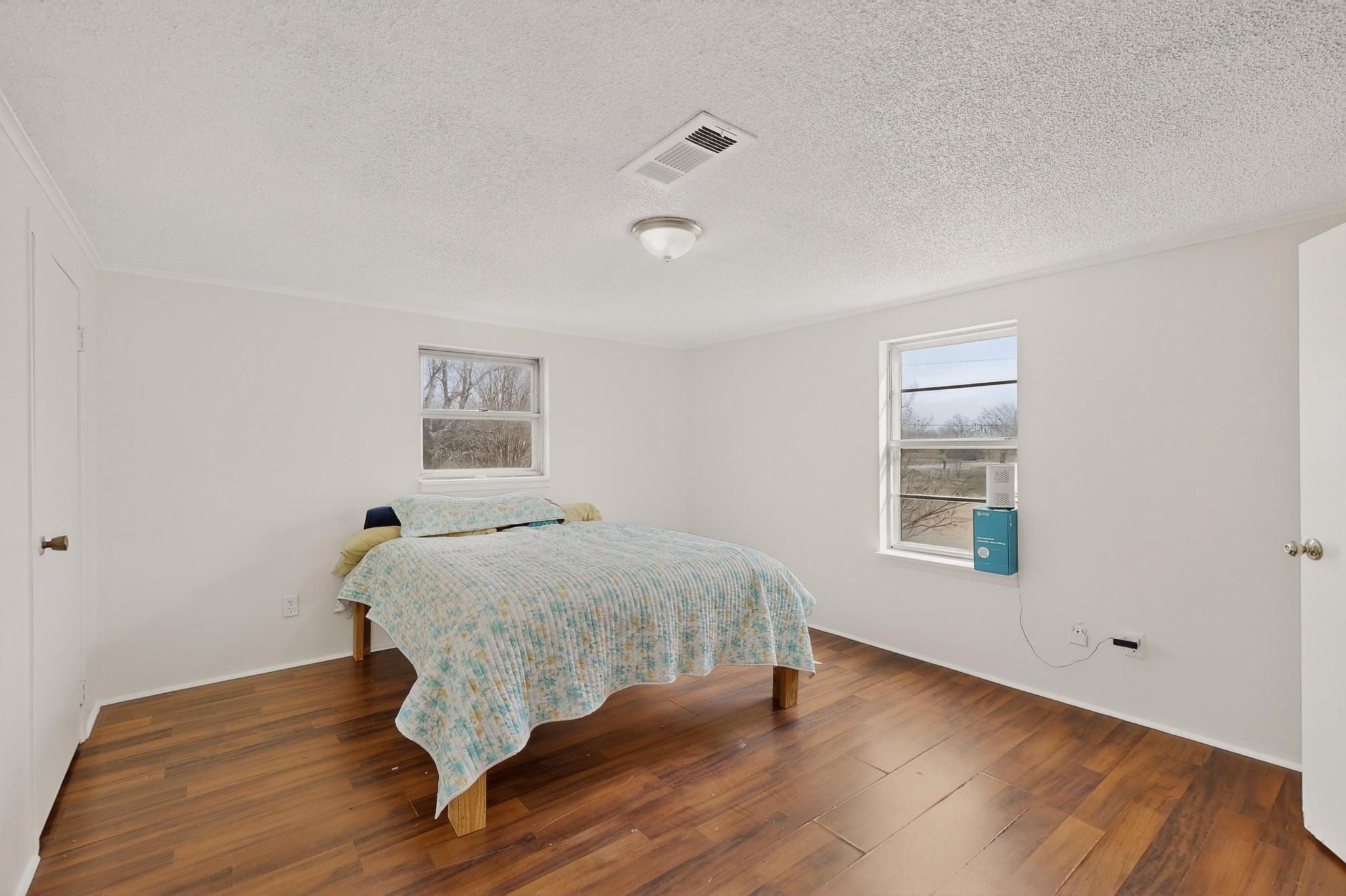 4405 Chisholm Trail