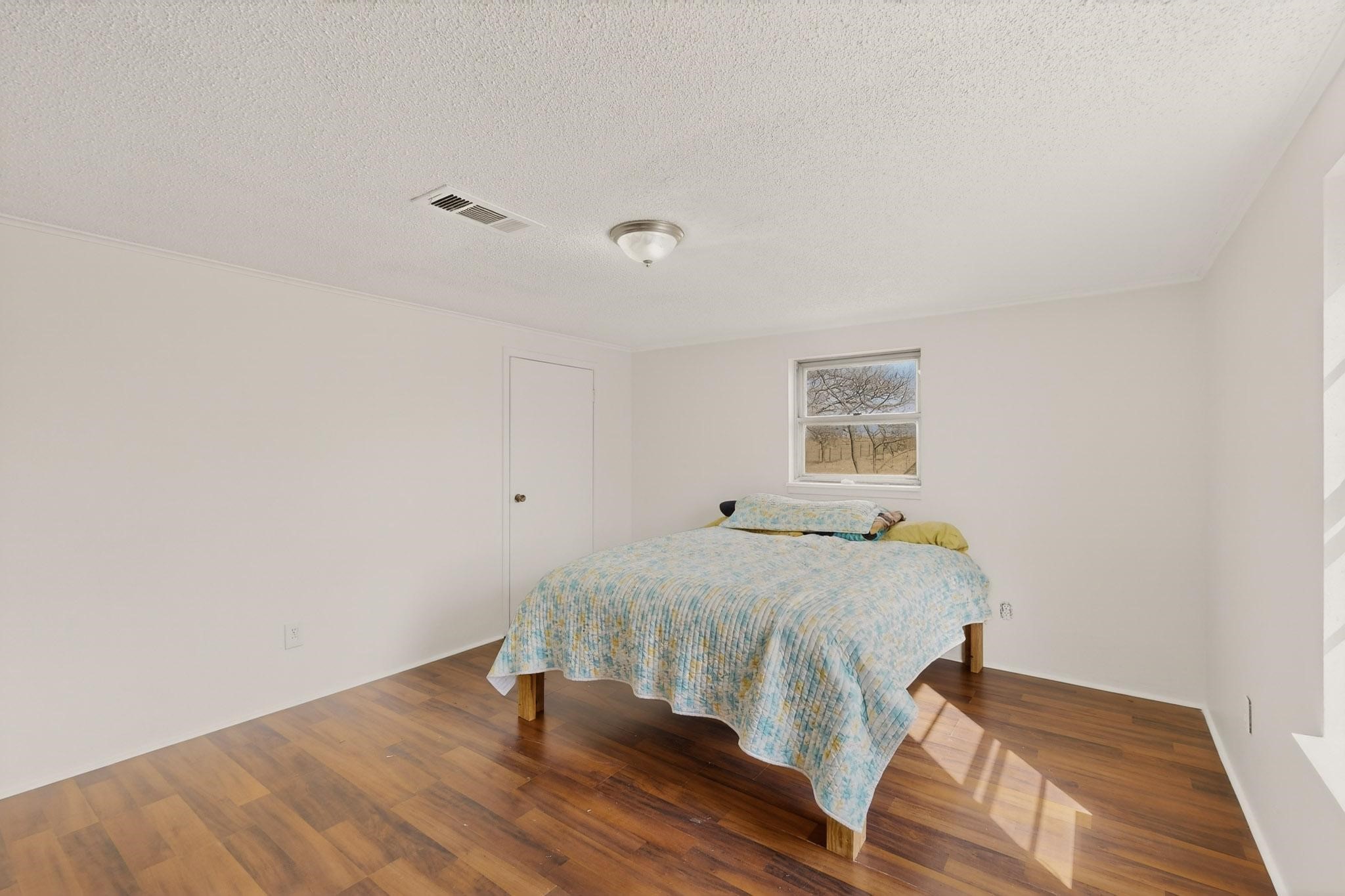 4405 Chisholm Trail