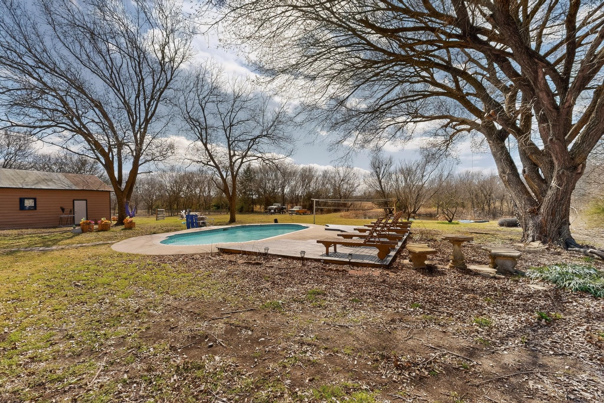 4405 Chisholm Trail