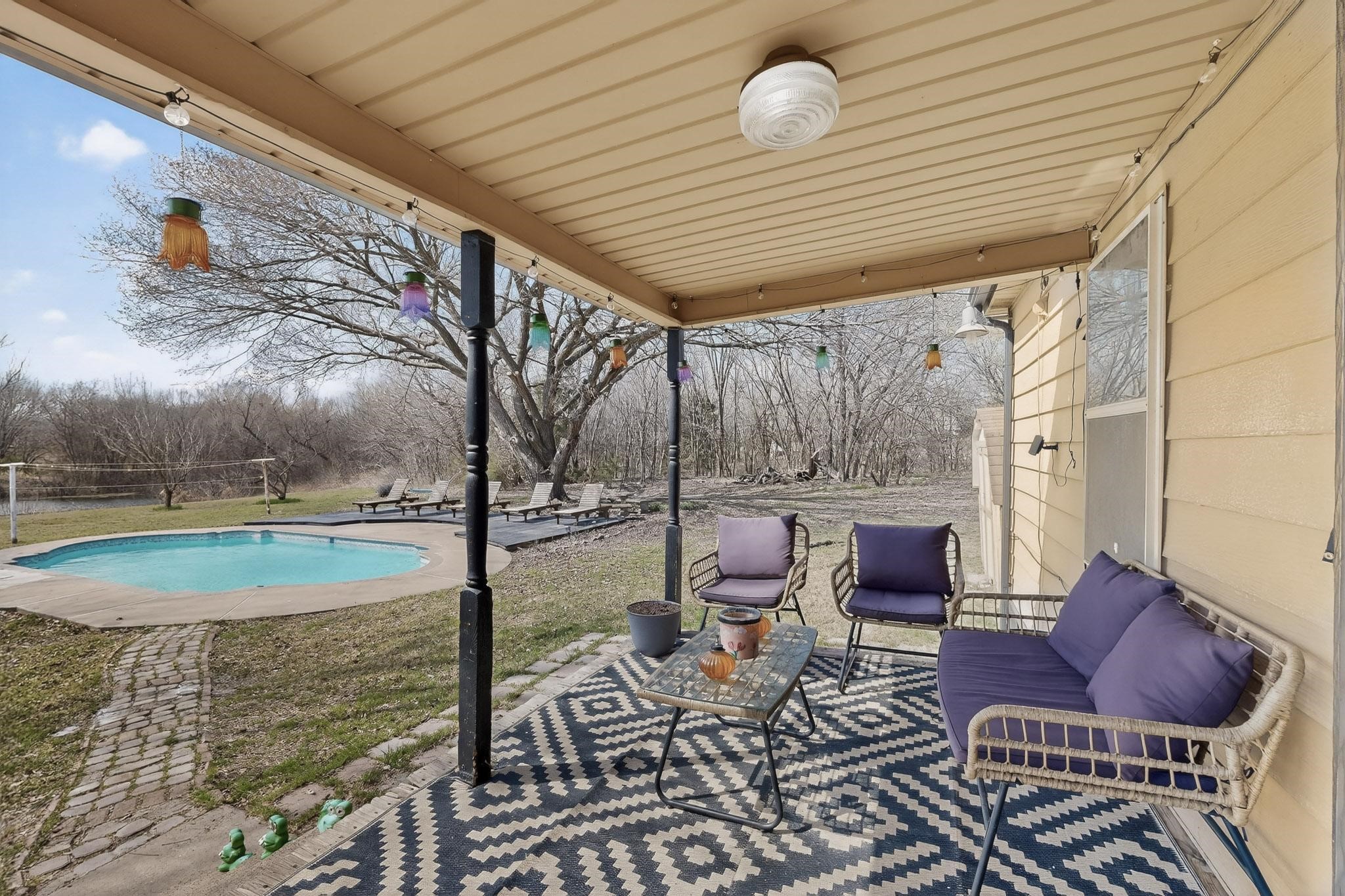 4405 Chisholm Trail