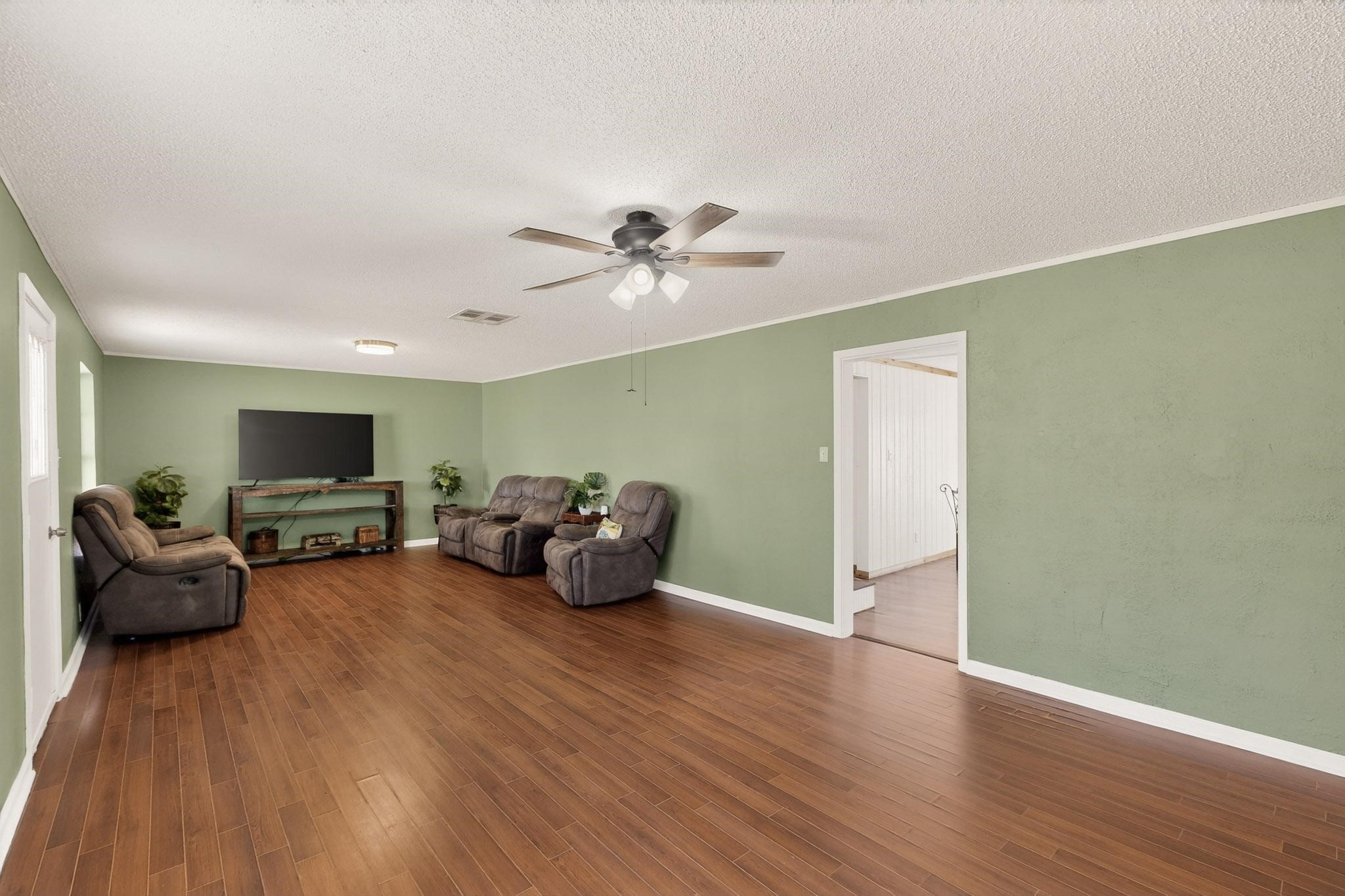 4405 Chisholm Trail