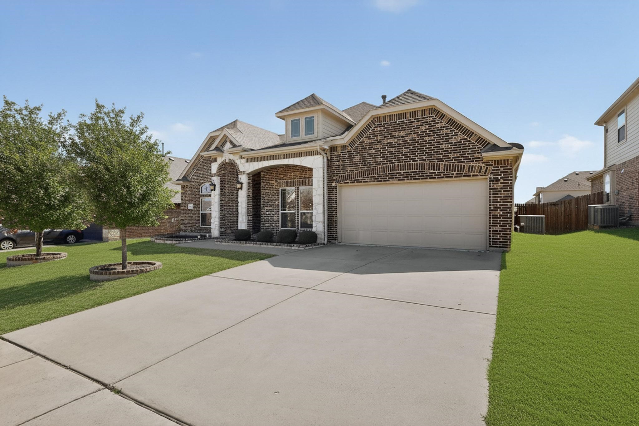 909 Foxtail Drive