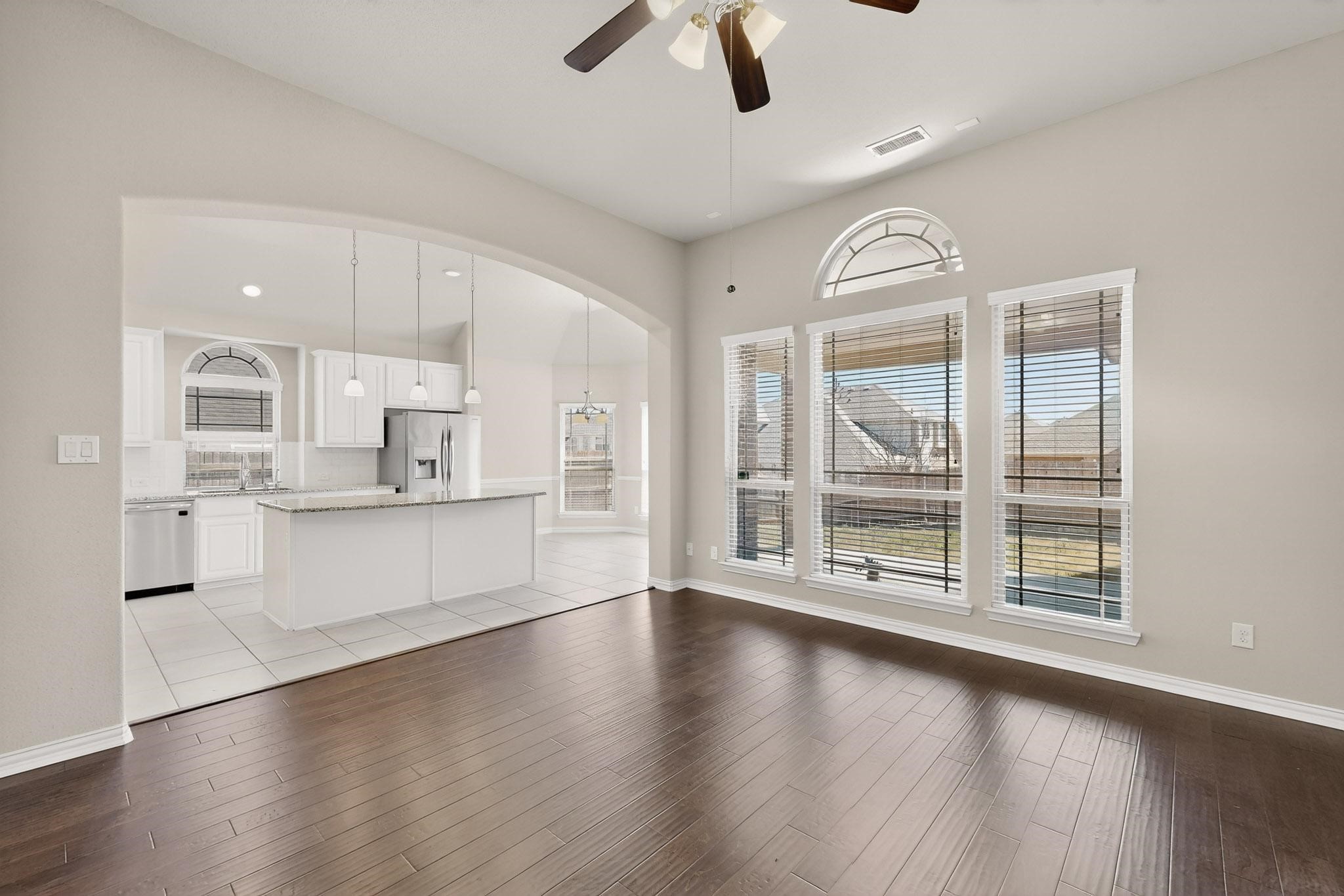 909 Foxtail Drive