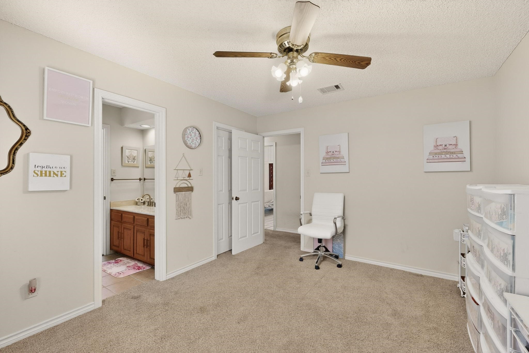 1110 Shady Oak Trail