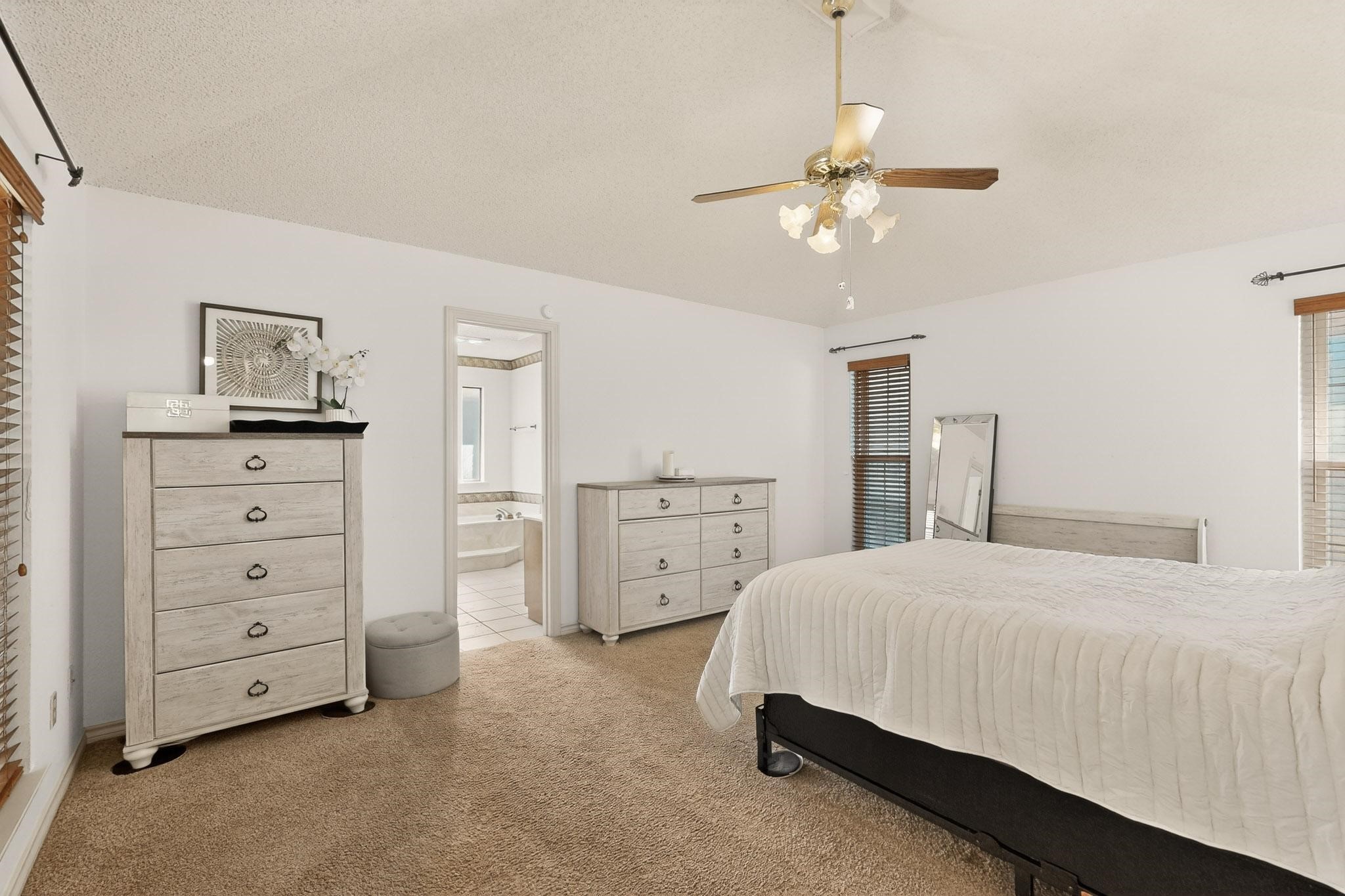 1110 Shady Oak Trail