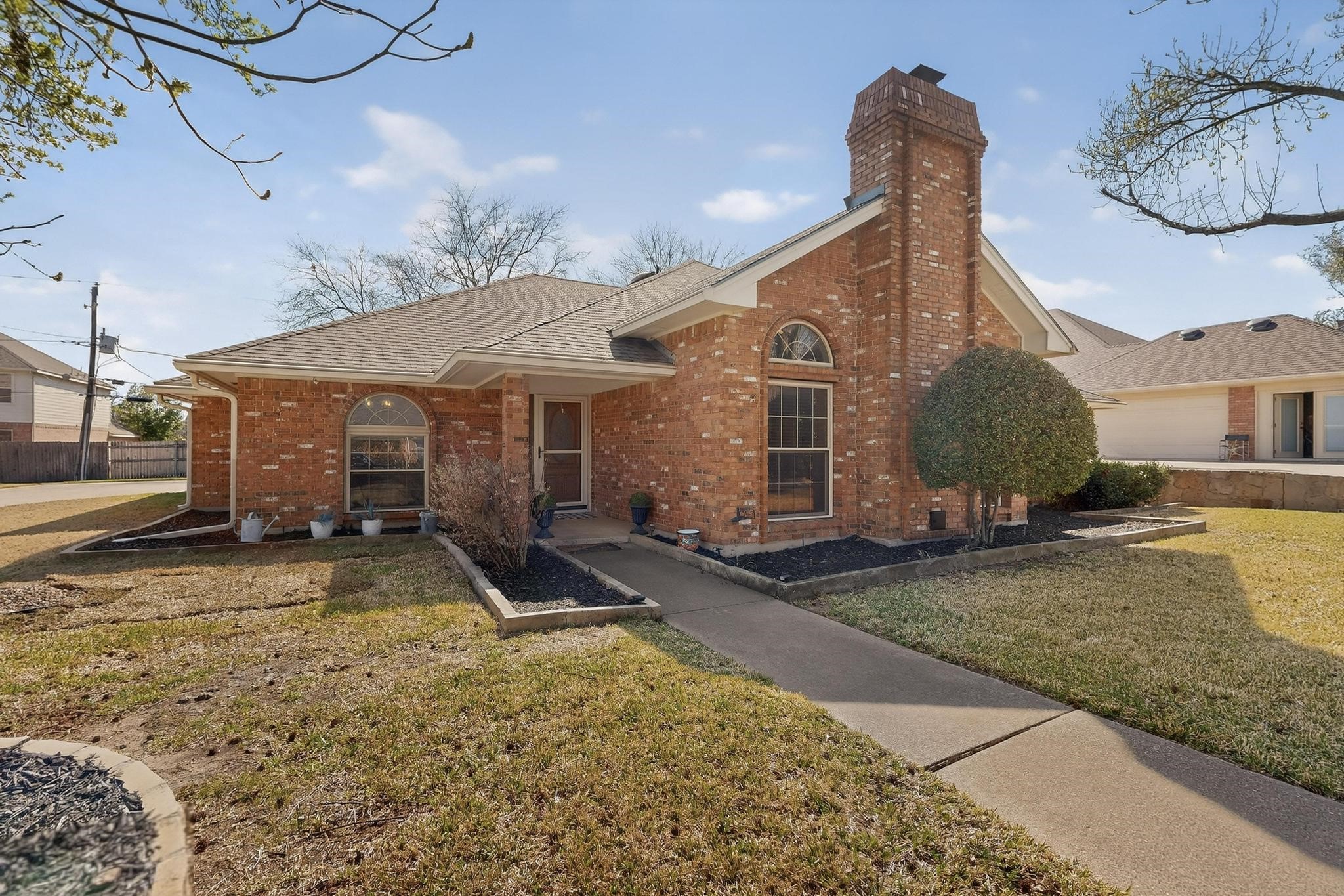 1110 Shady Oak Trail