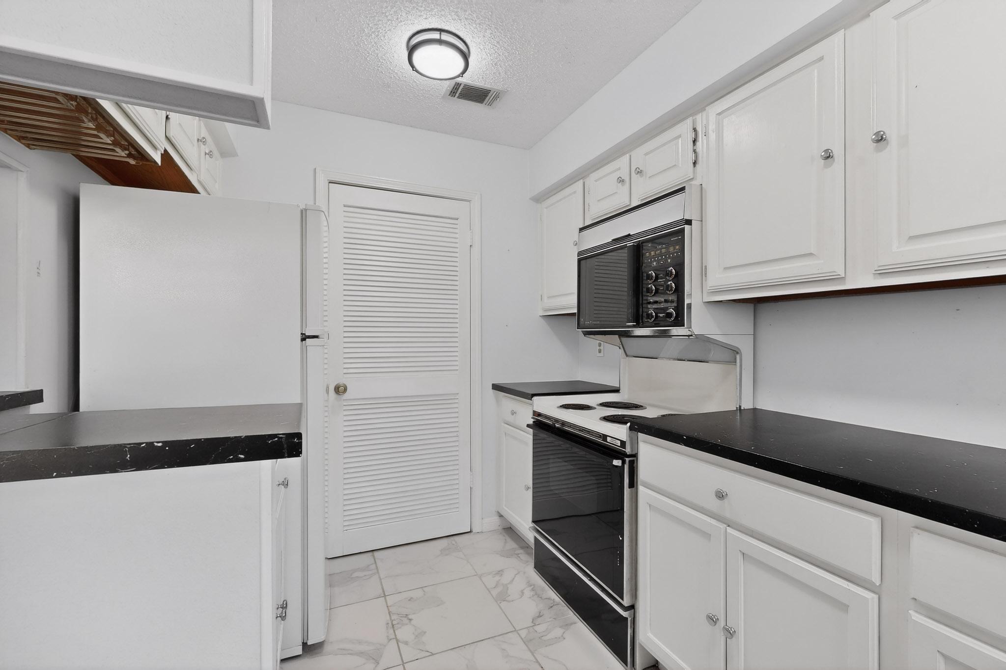 2106 Rainbow Drive 4212
