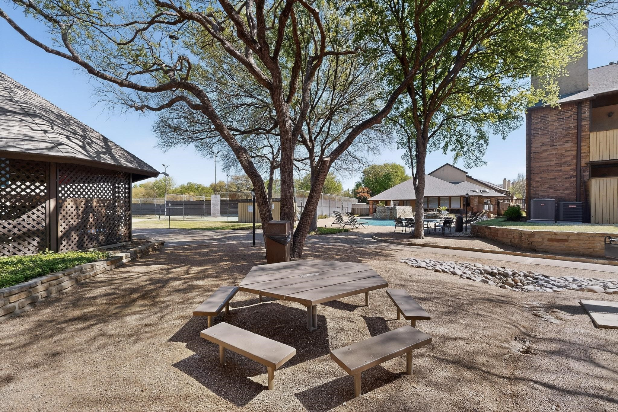 2106 Rainbow Drive 4212