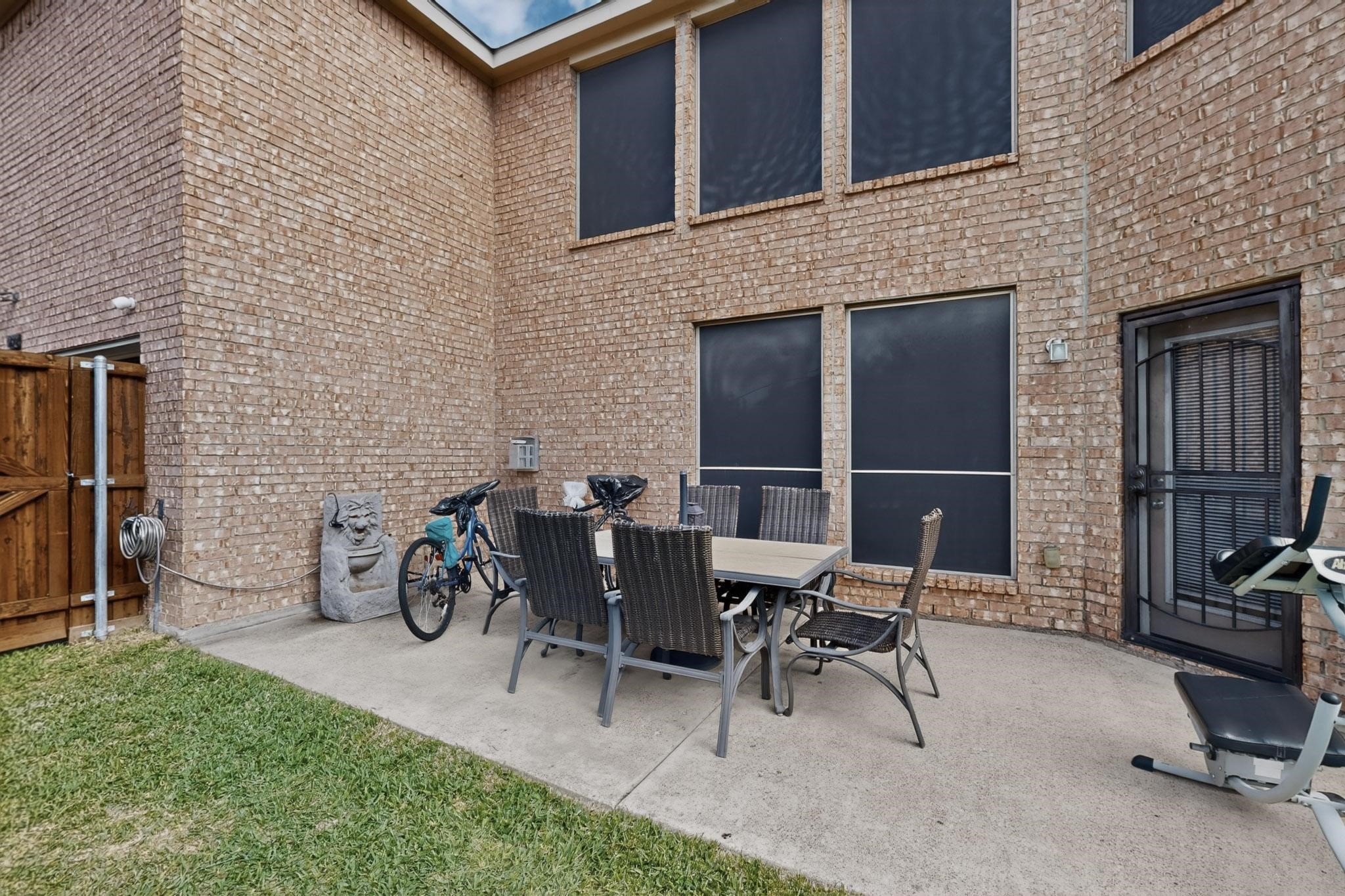 232 Wellington Drive