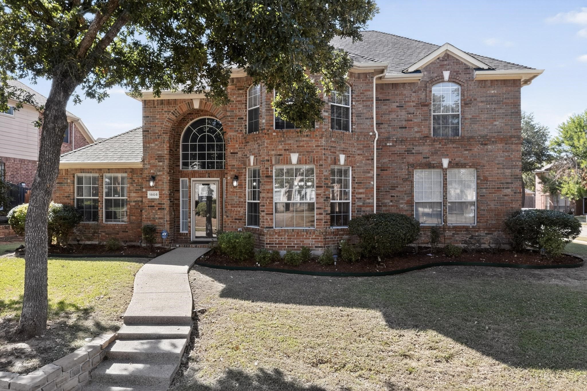 1808 Paddington Court