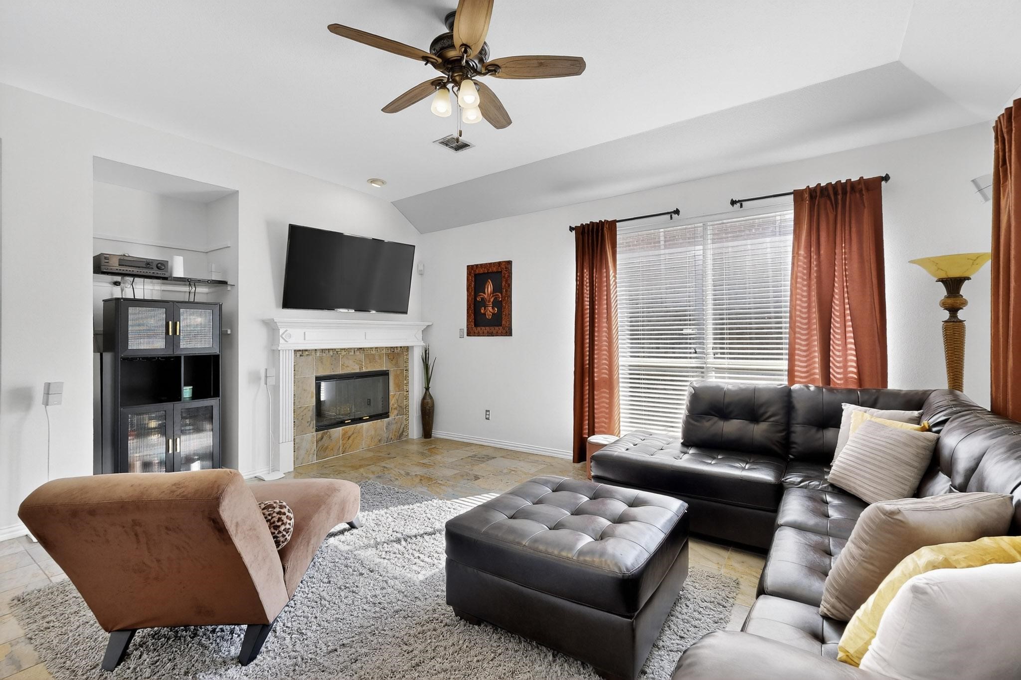 1808 Paddington Court