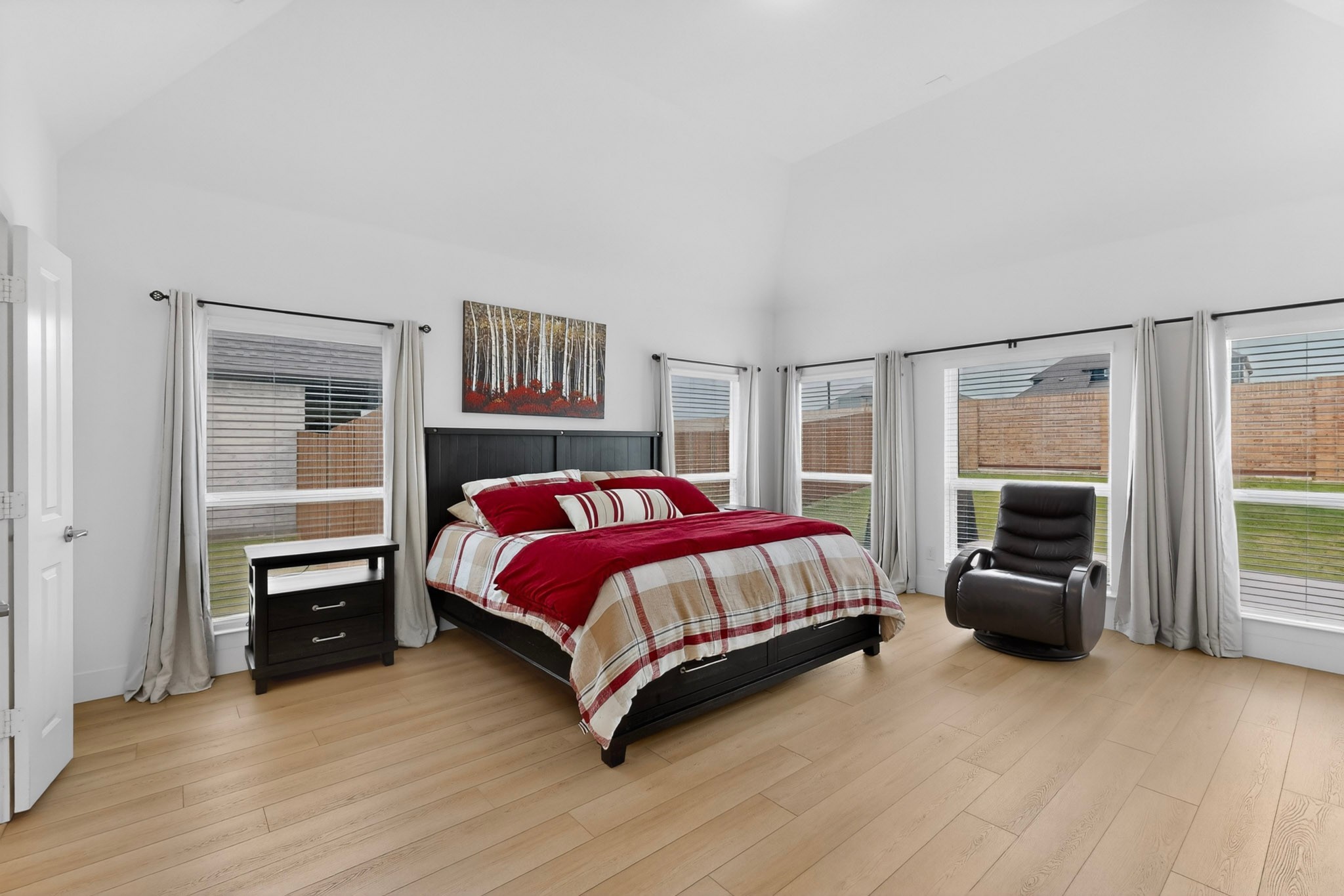 1814 Briarwood W