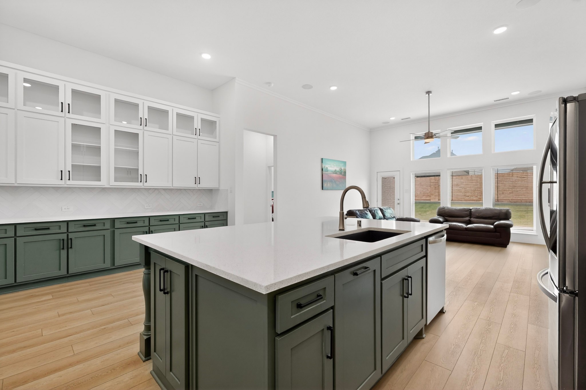 1814 Briarwood W