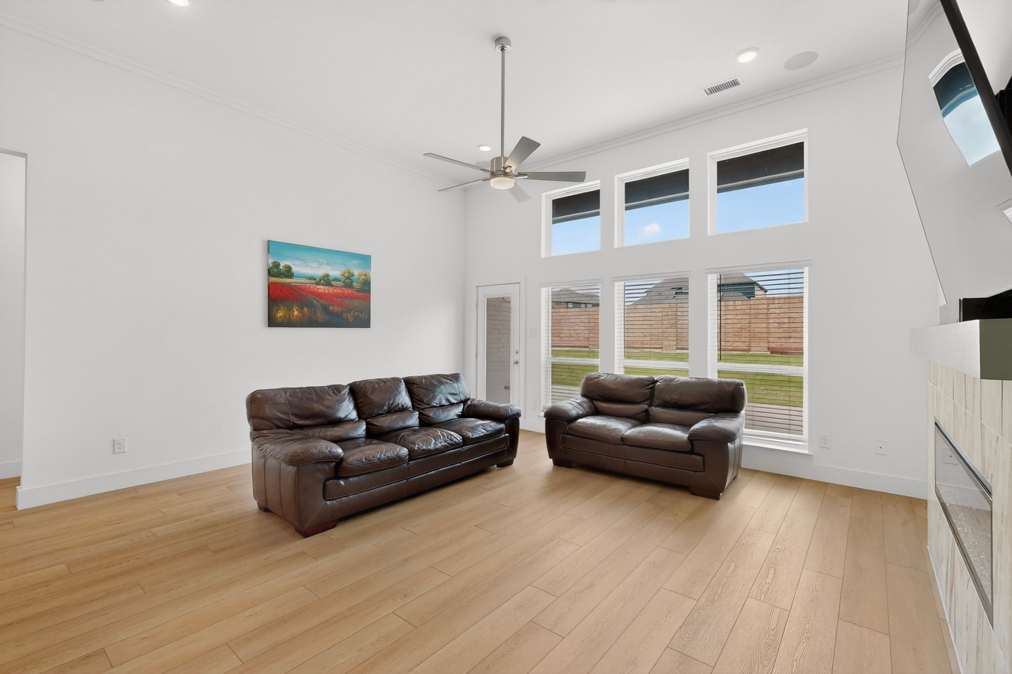 1814 Briarwood W