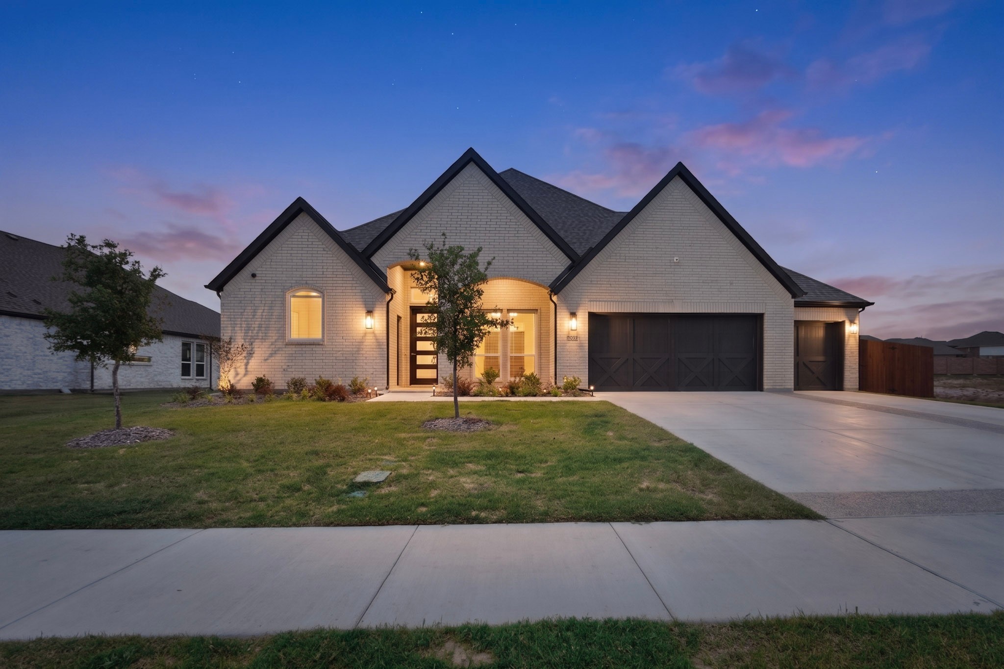 1814 Briarwood W
