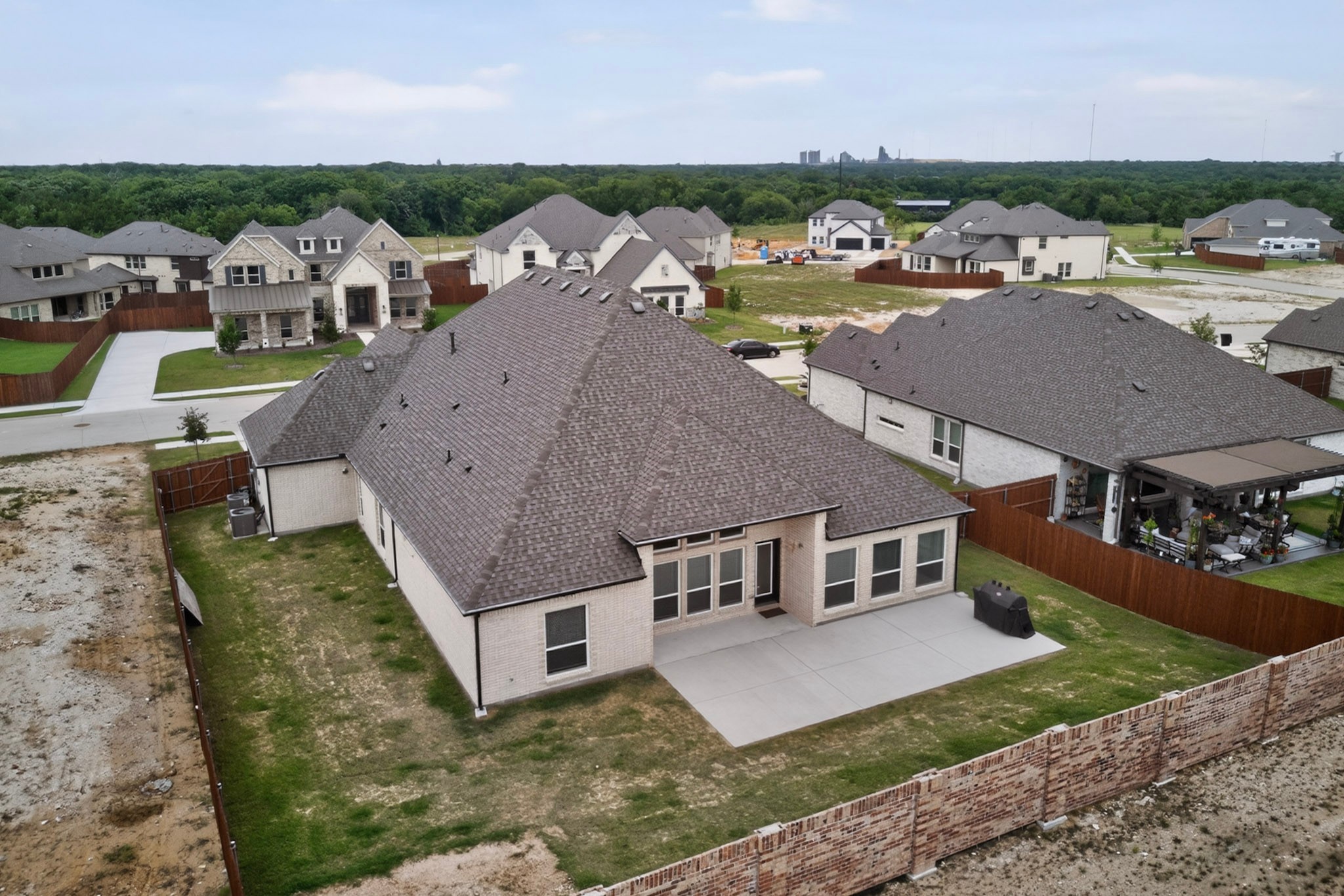 1814 Briarwood W