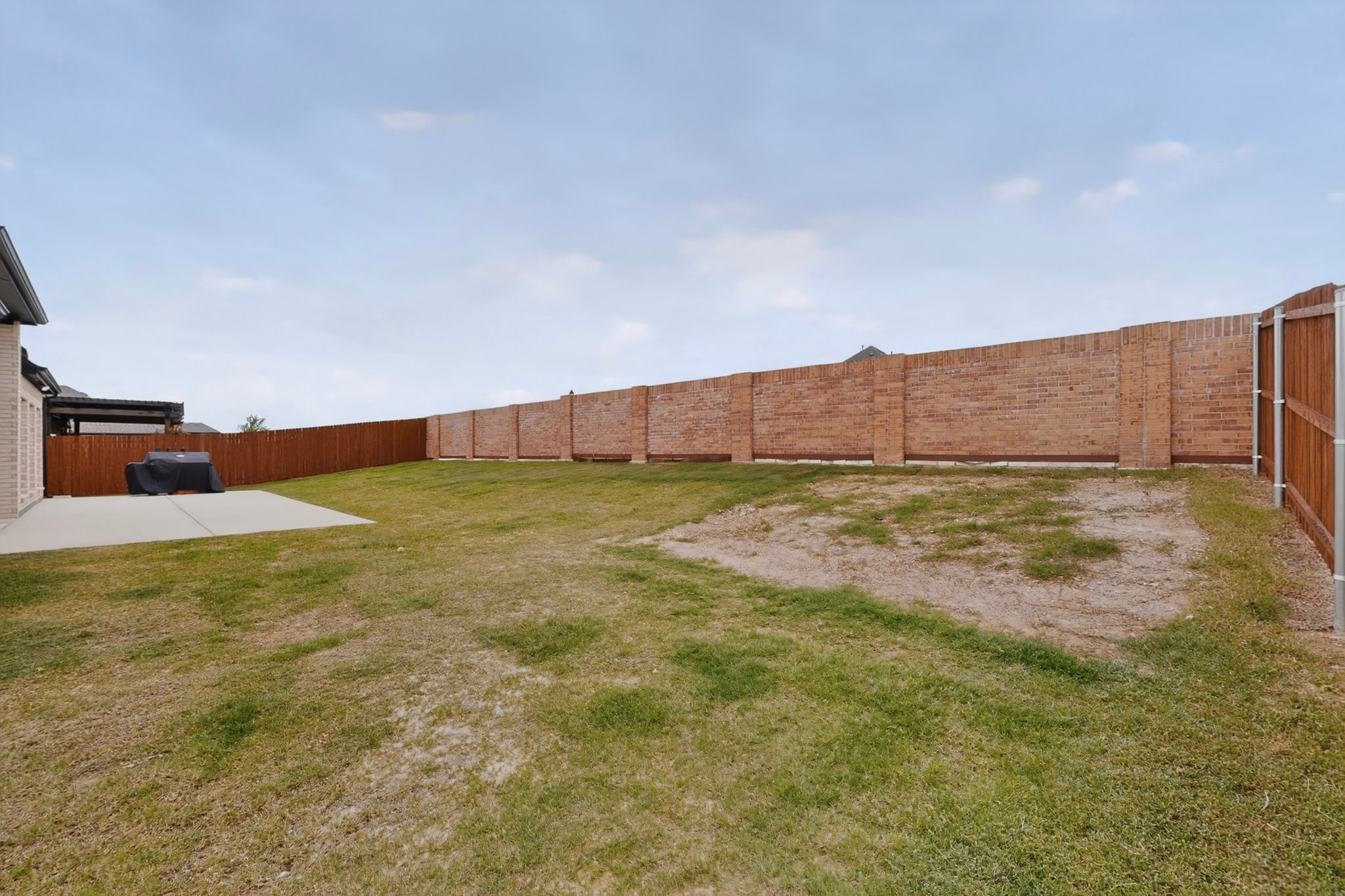 1814 Briarwood W
