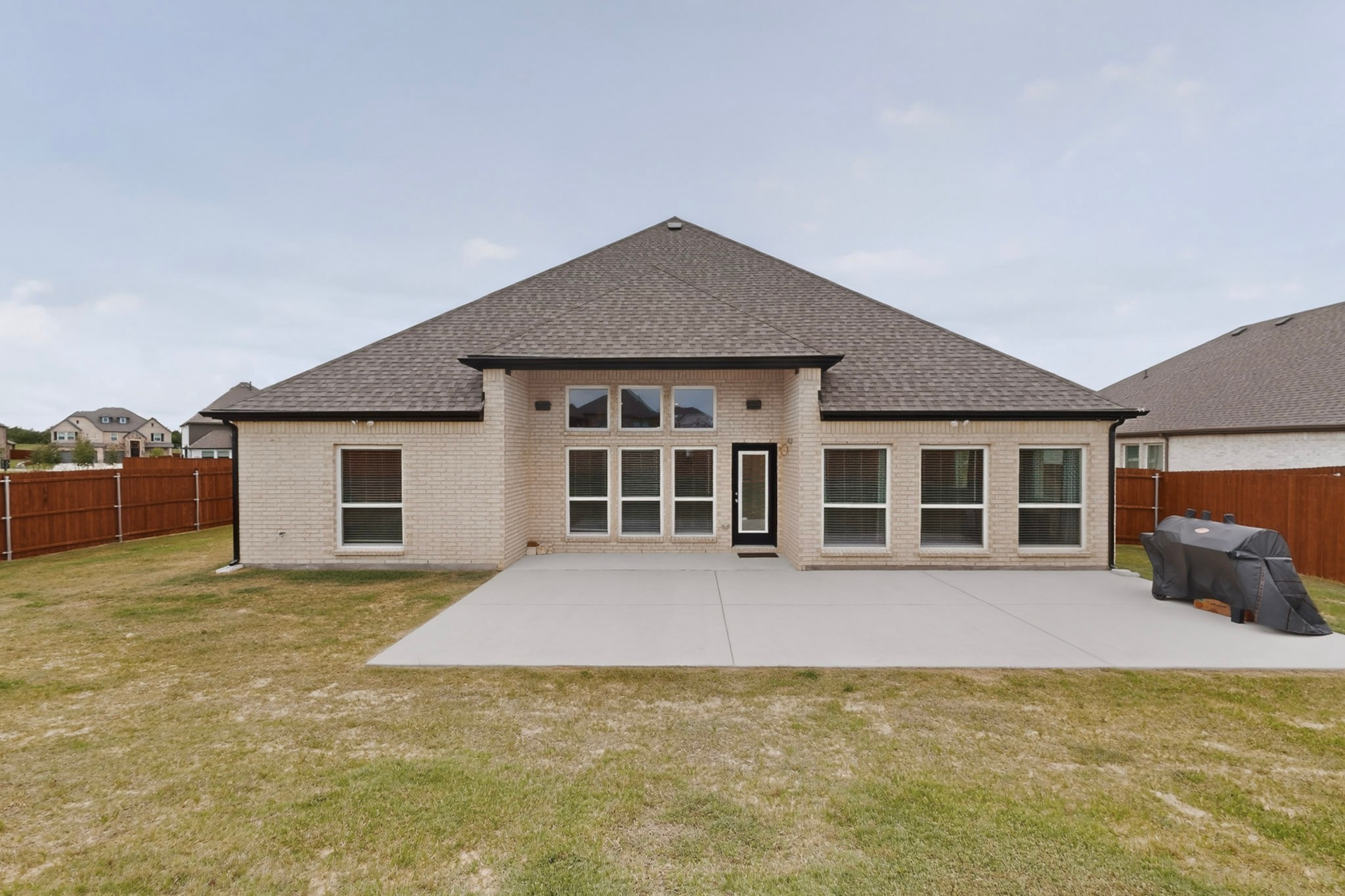 1814 Briarwood W