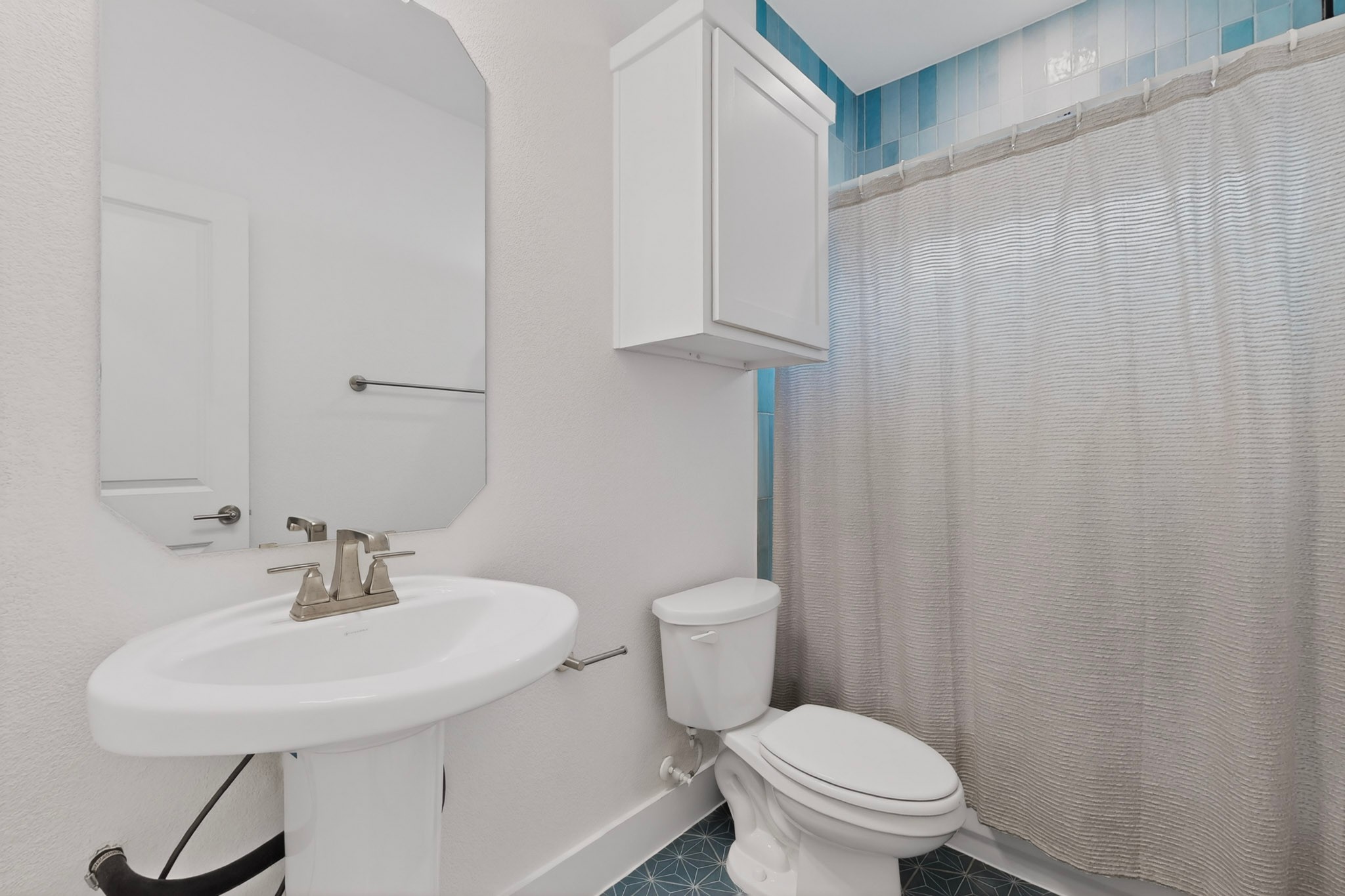 1814 Briarwood W