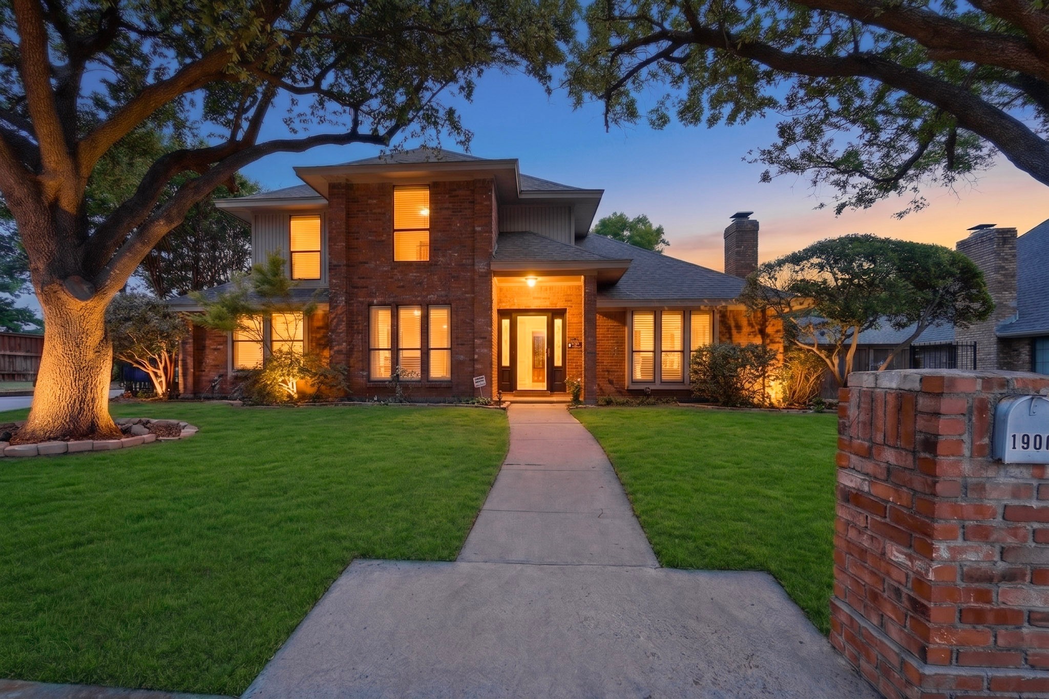 1900 Thames Drive