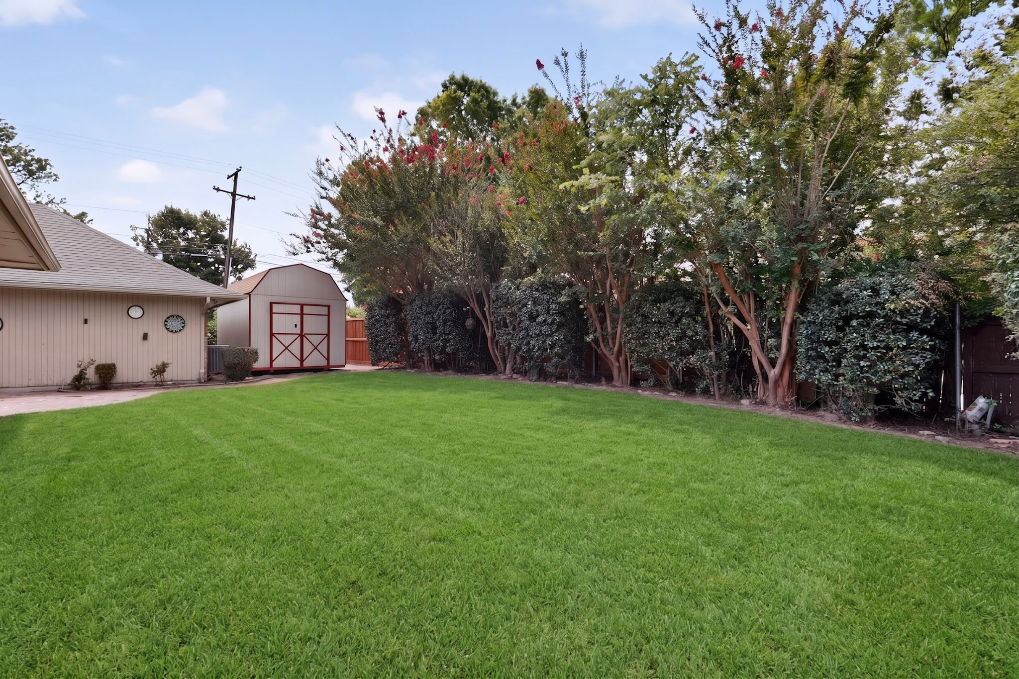 1900 Thames Drive